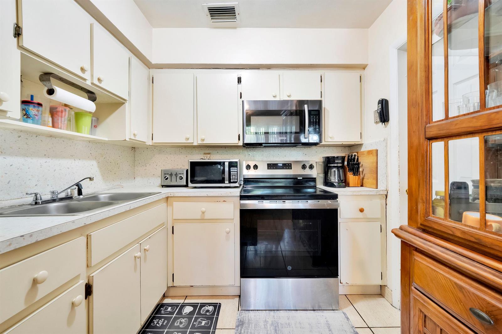 745 NW 46th Street