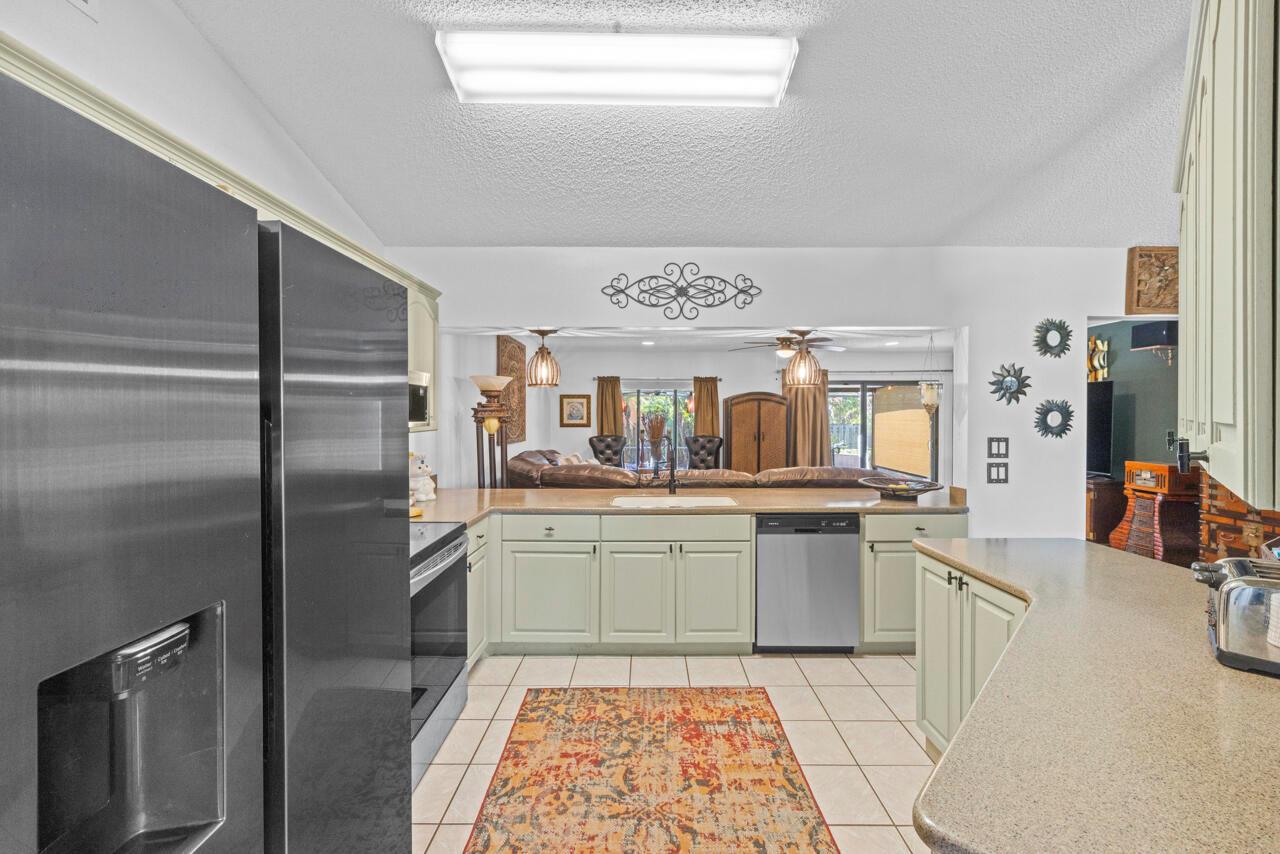 686 SW Hoffenberg Avenue, Port St. Lucie