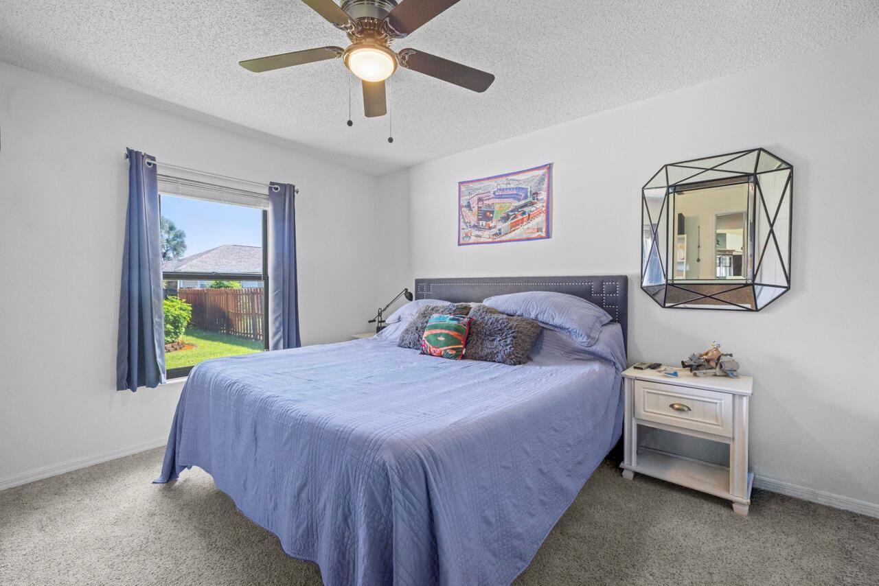 686 SW Hoffenberg Avenue, Port St. Lucie