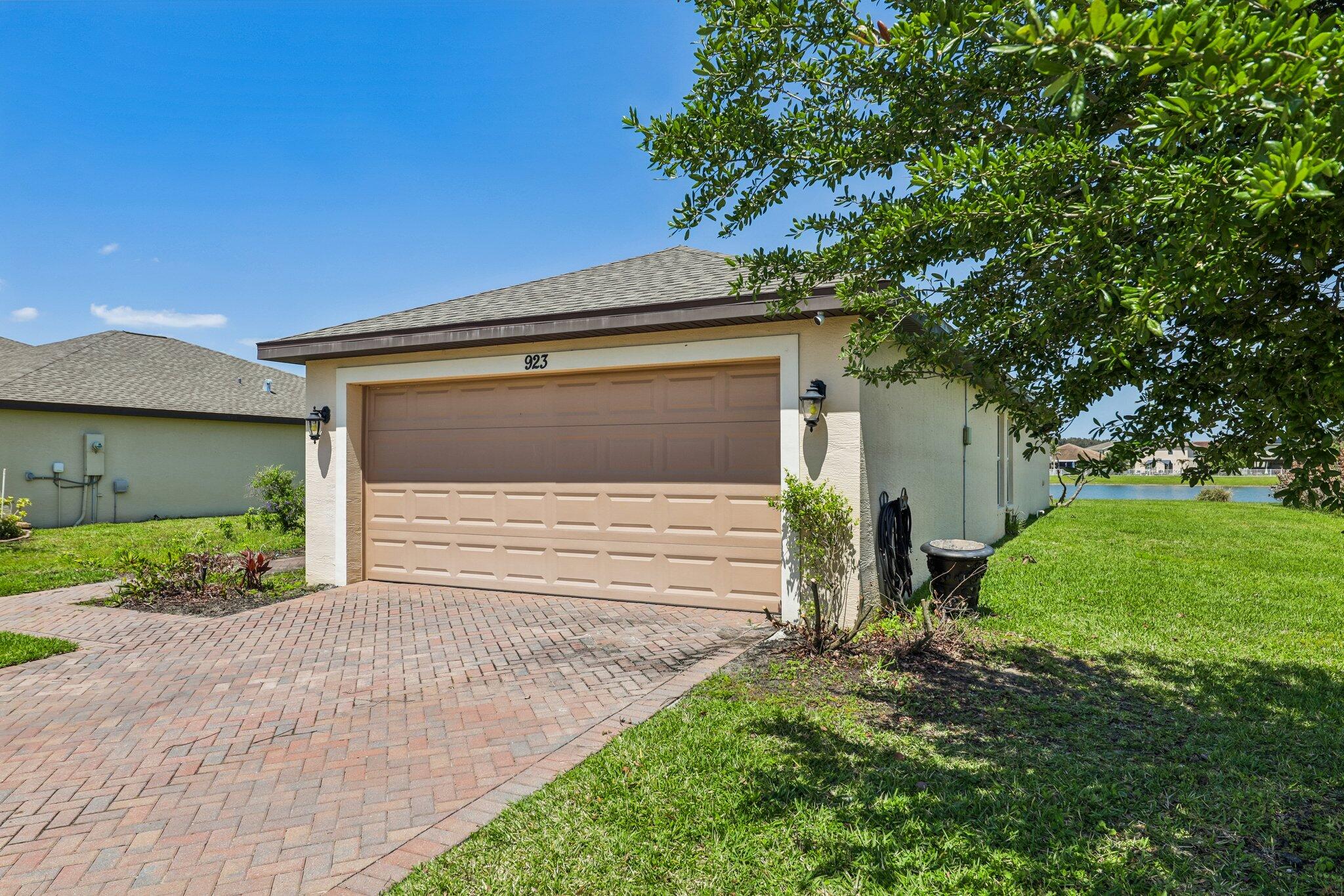 923 Bent Creek Drive