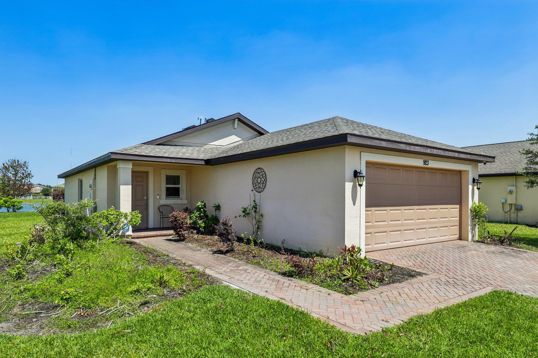 923 Bent Creek Drive