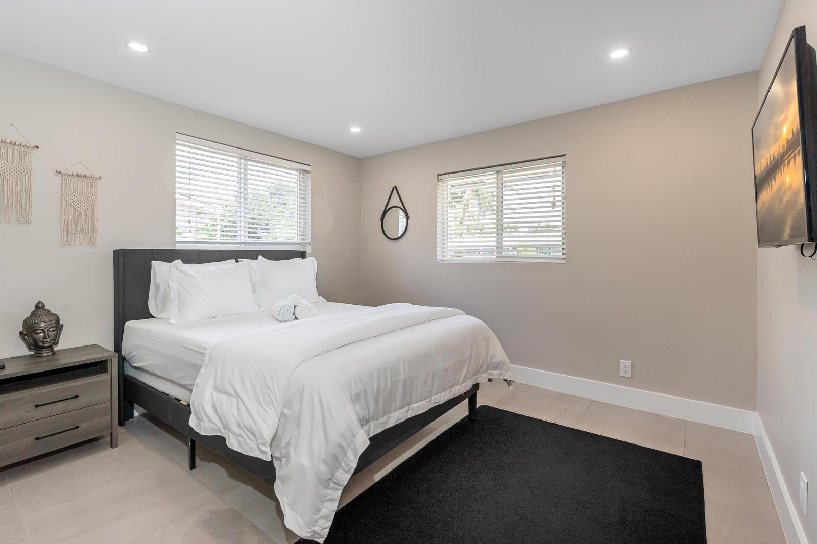 300 SE 8th Court