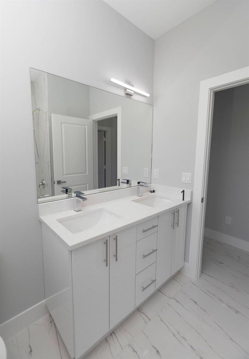 1221 SW Alcantarra Boulevard, Port St. Lucie