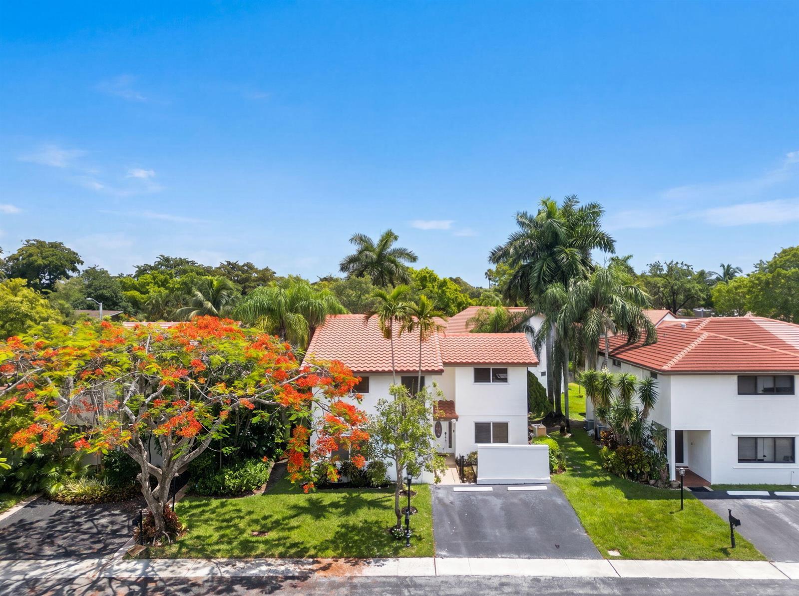 704 SW 89th Avenue