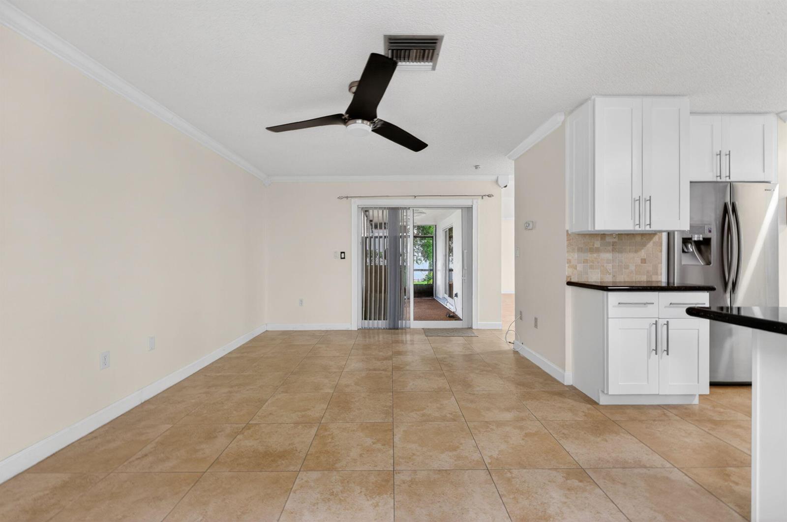 704 SW 89th Avenue