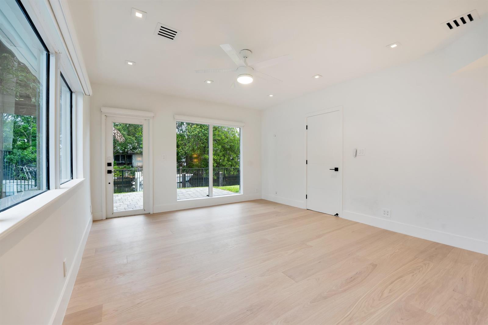2524 Marathon Lane