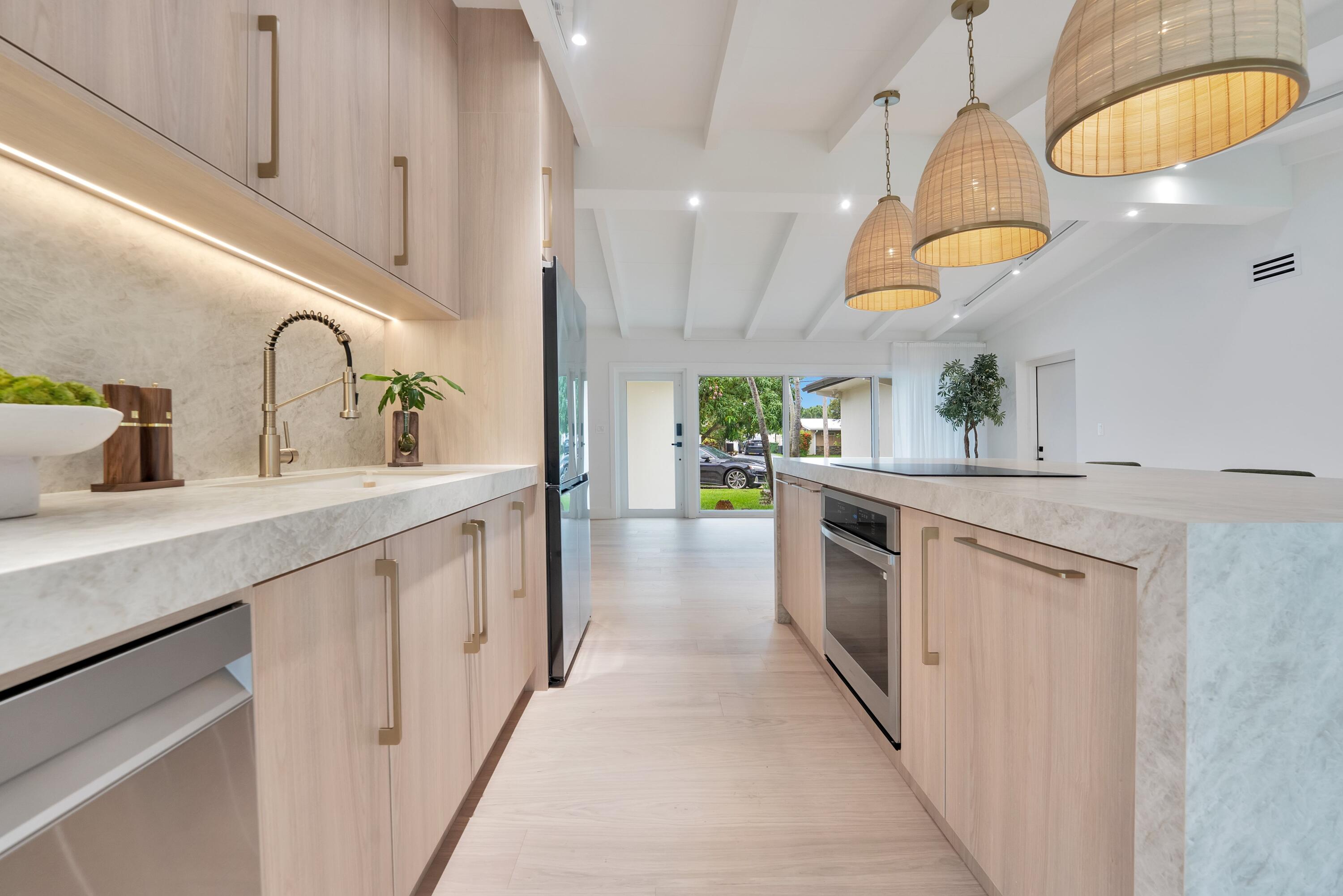 2524 Marathon Lane