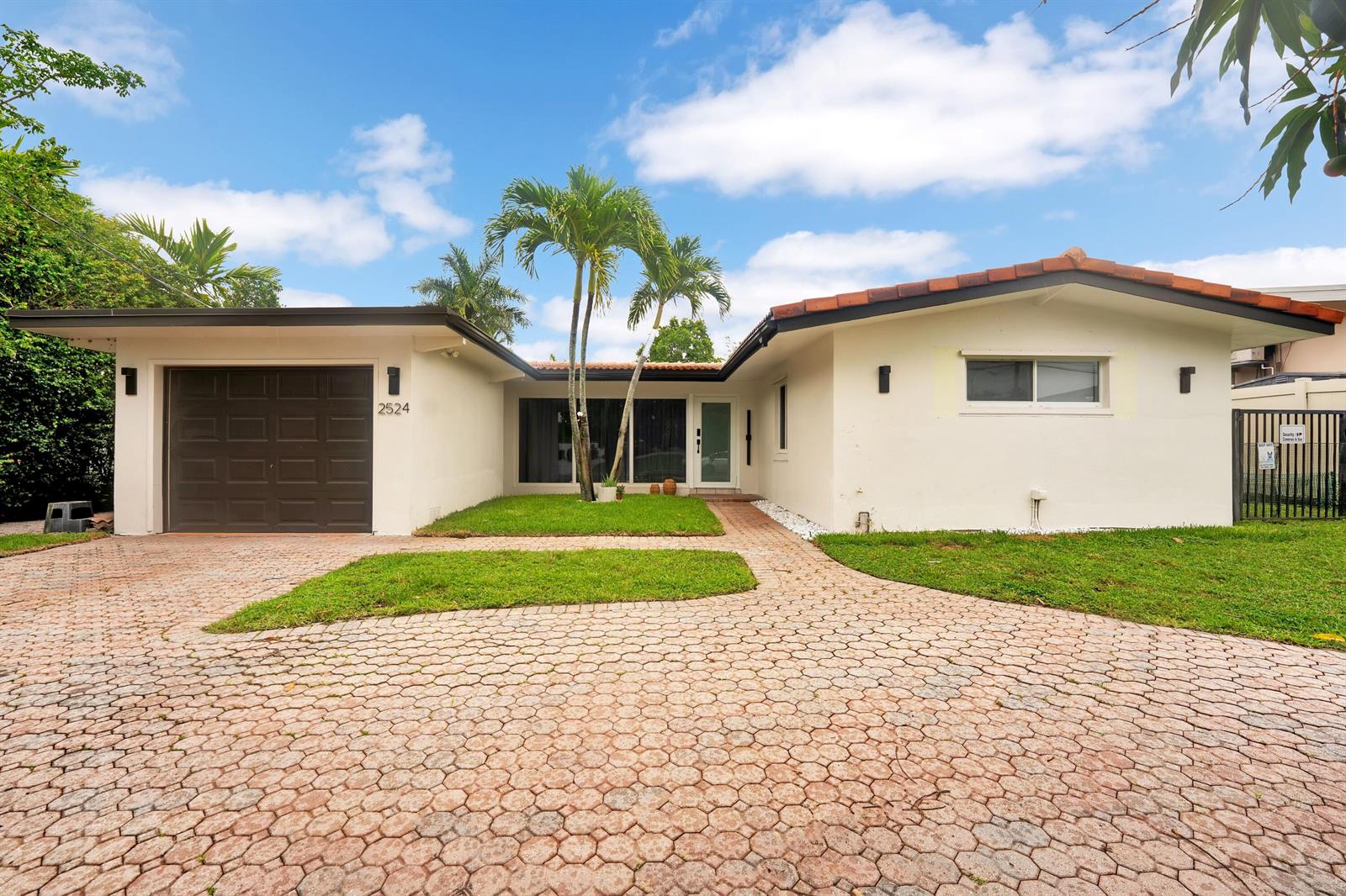 2524 Marathon Lane