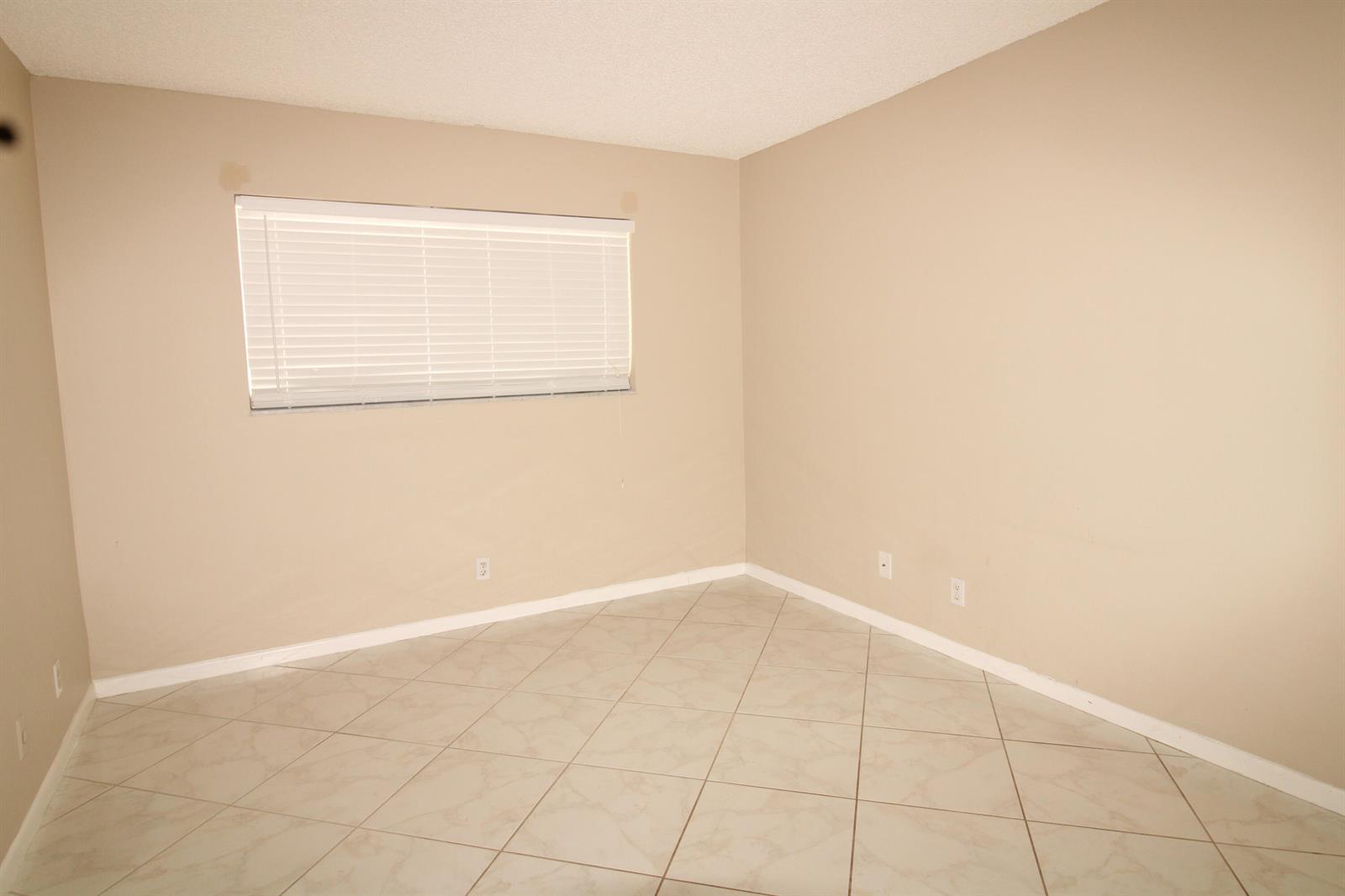 2955 SW 22nd Avenue # 2080