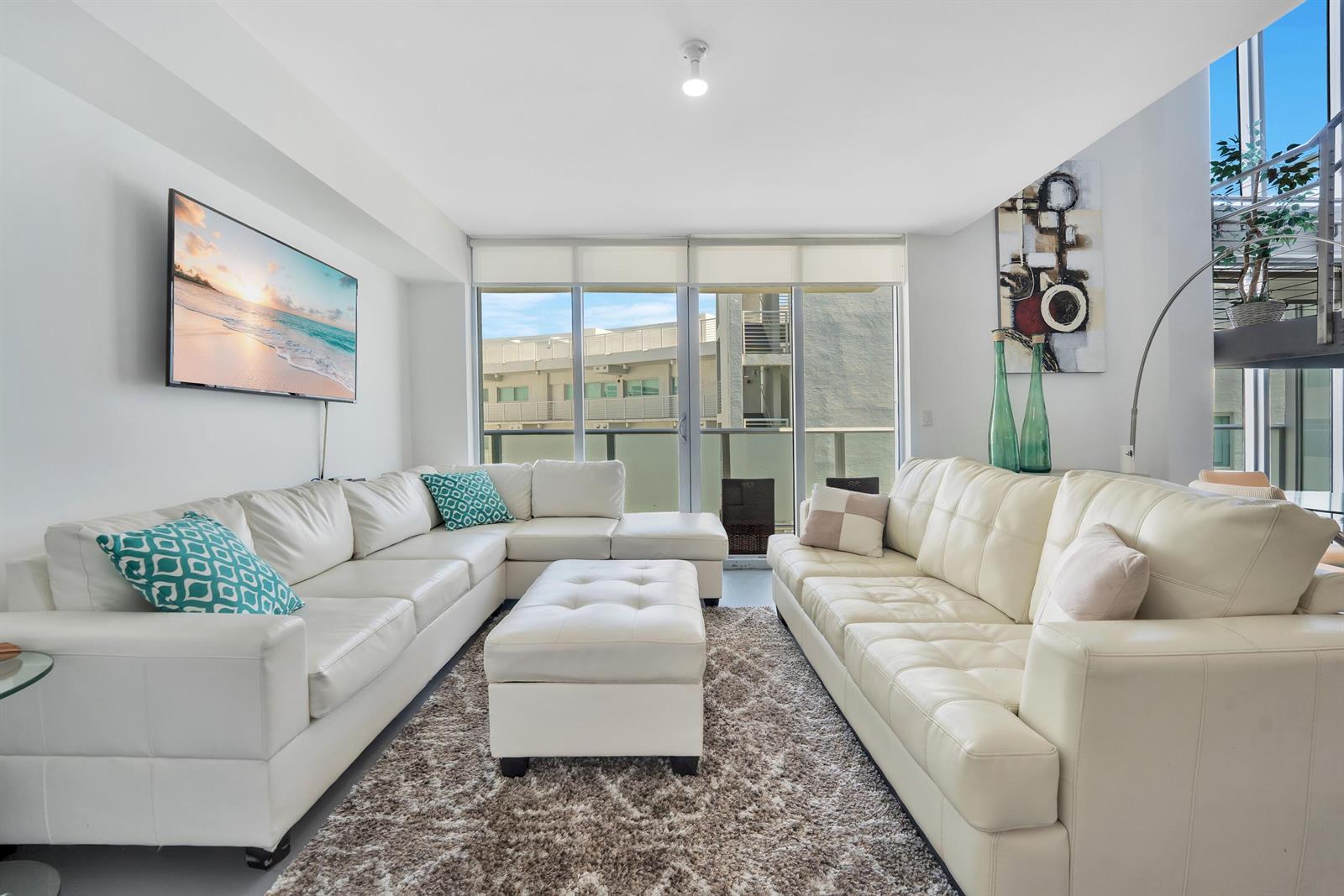 6620 Indian Creek Drive # 602
