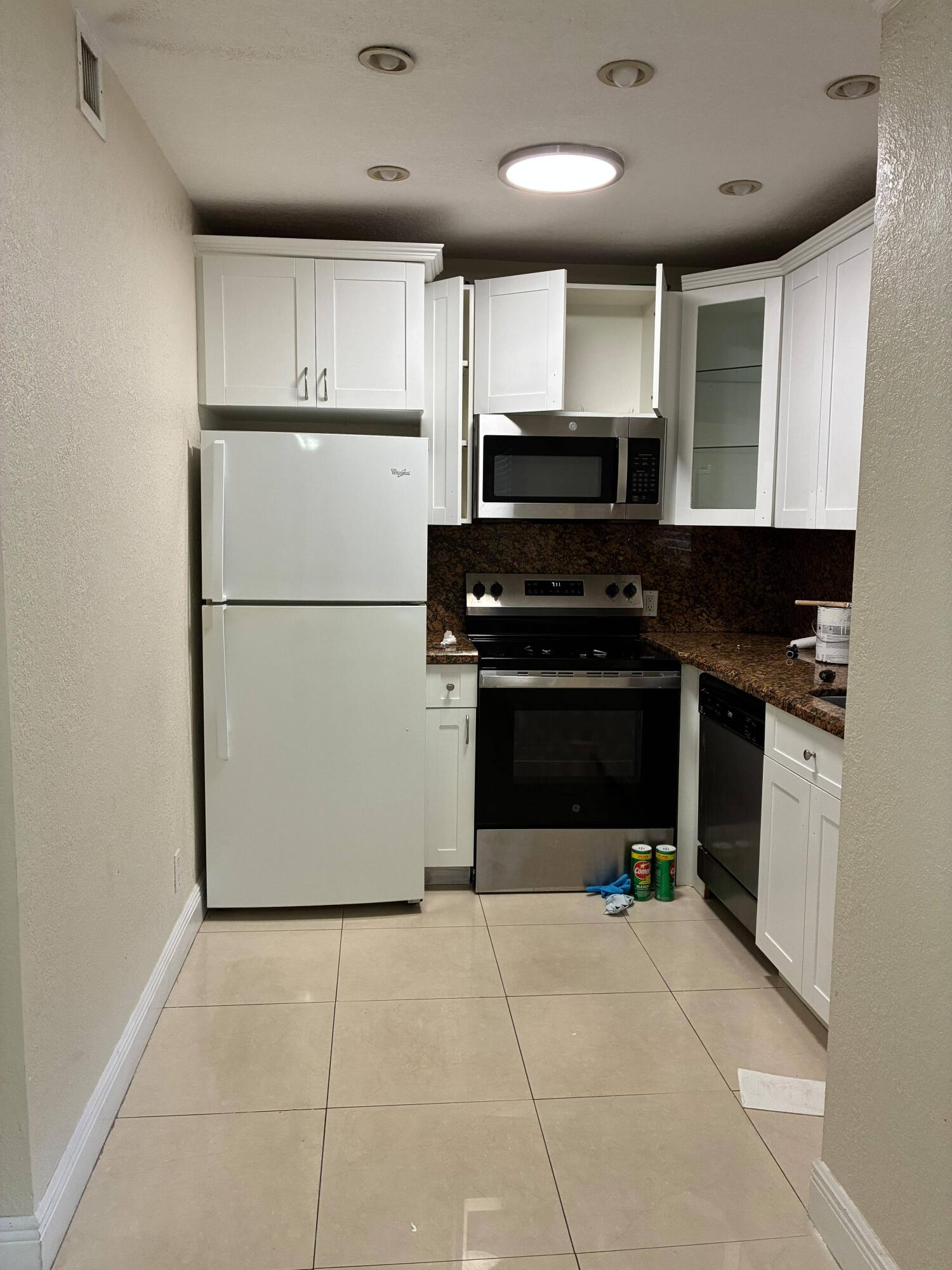 1300 Moffett Street 209