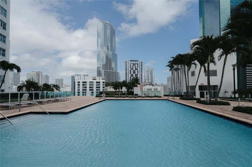 41 SE 5th Street # 1615