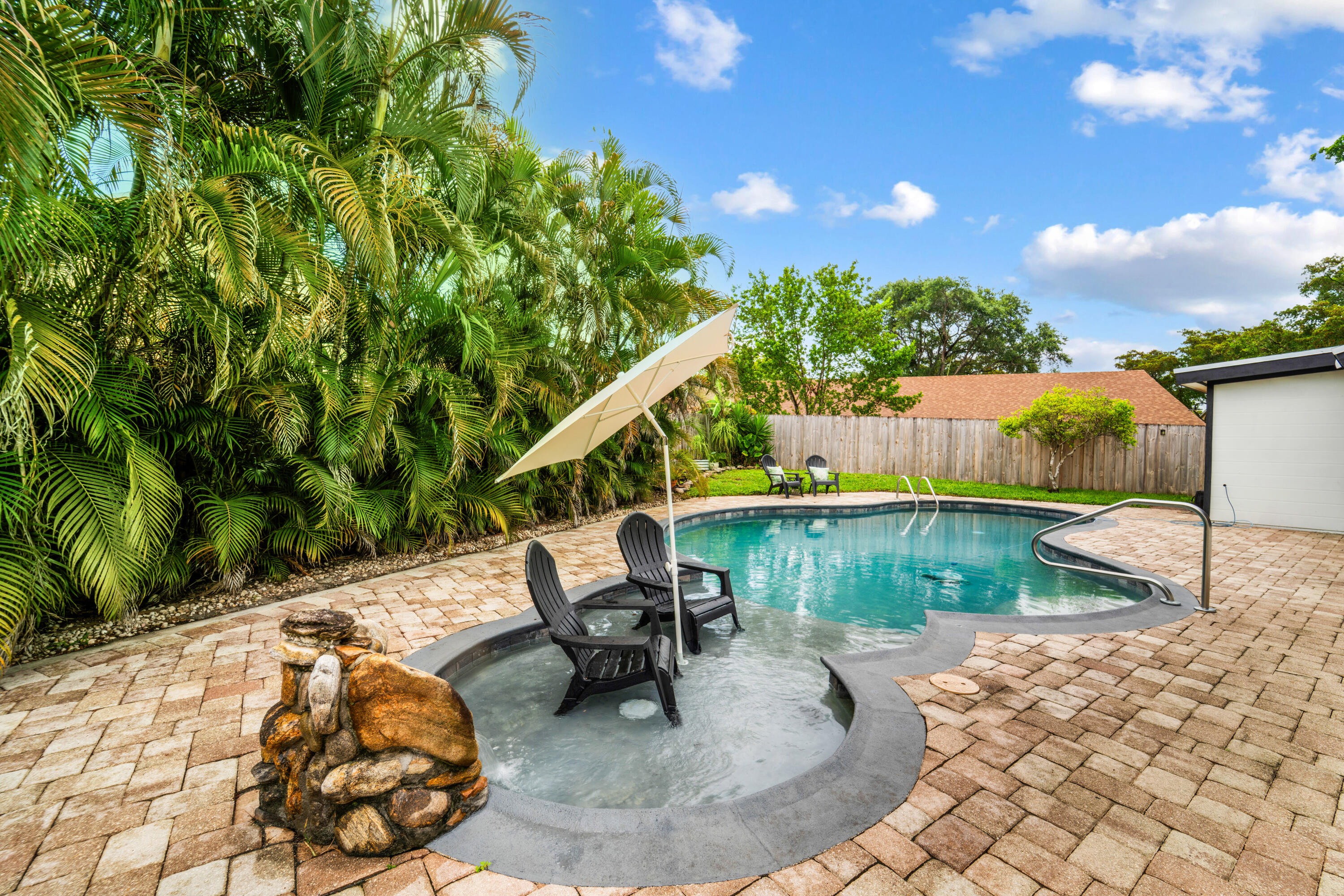 5731 NW 54th Way