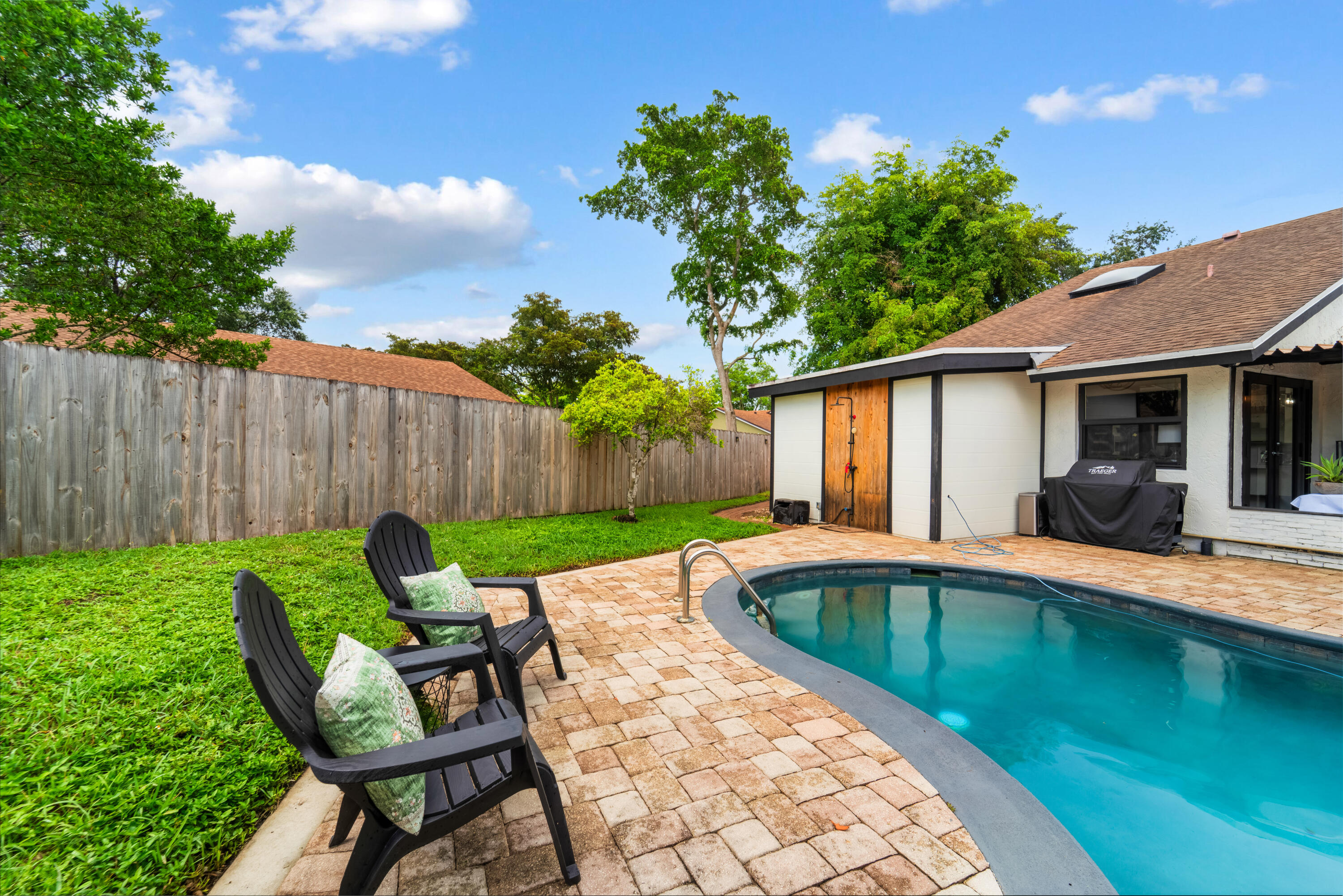 5731 NW 54th Way