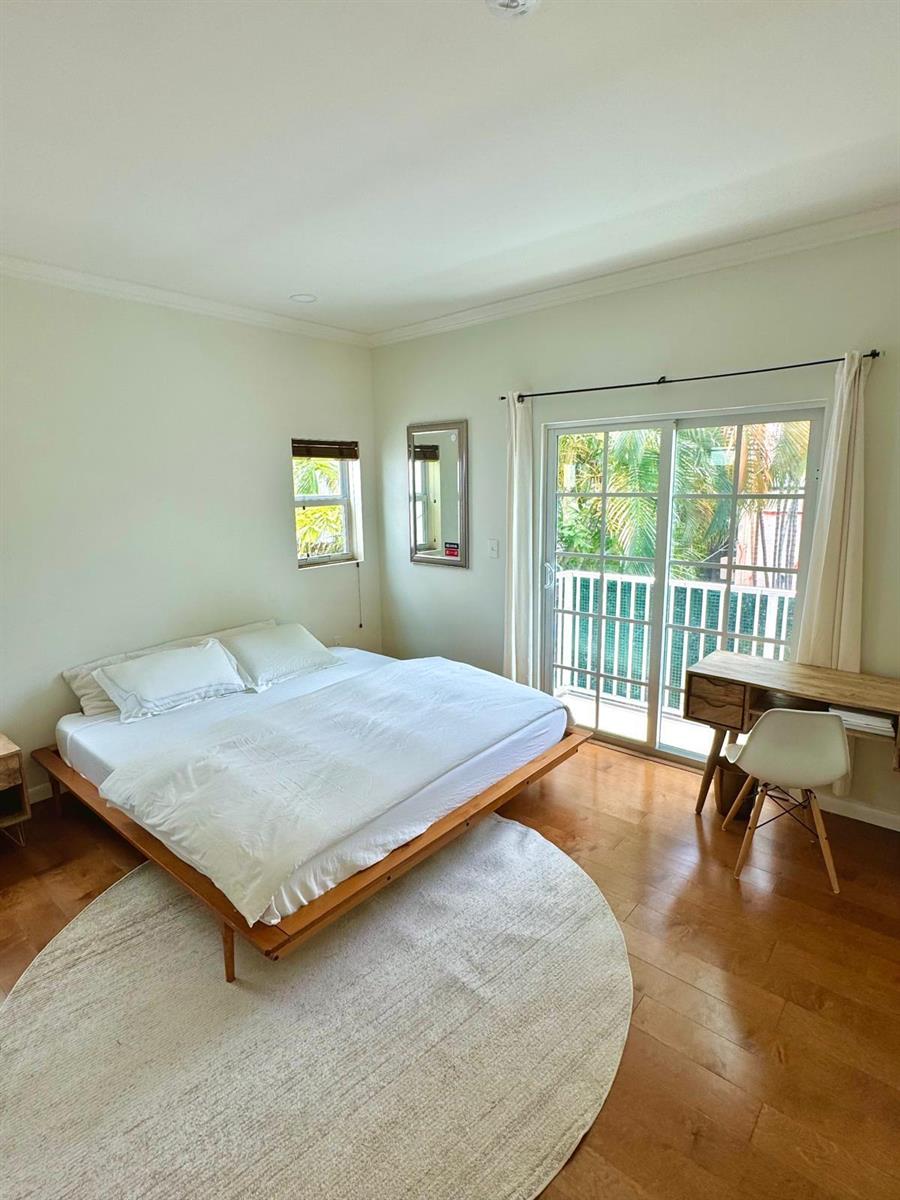 1344 Euclid Avenue # 5