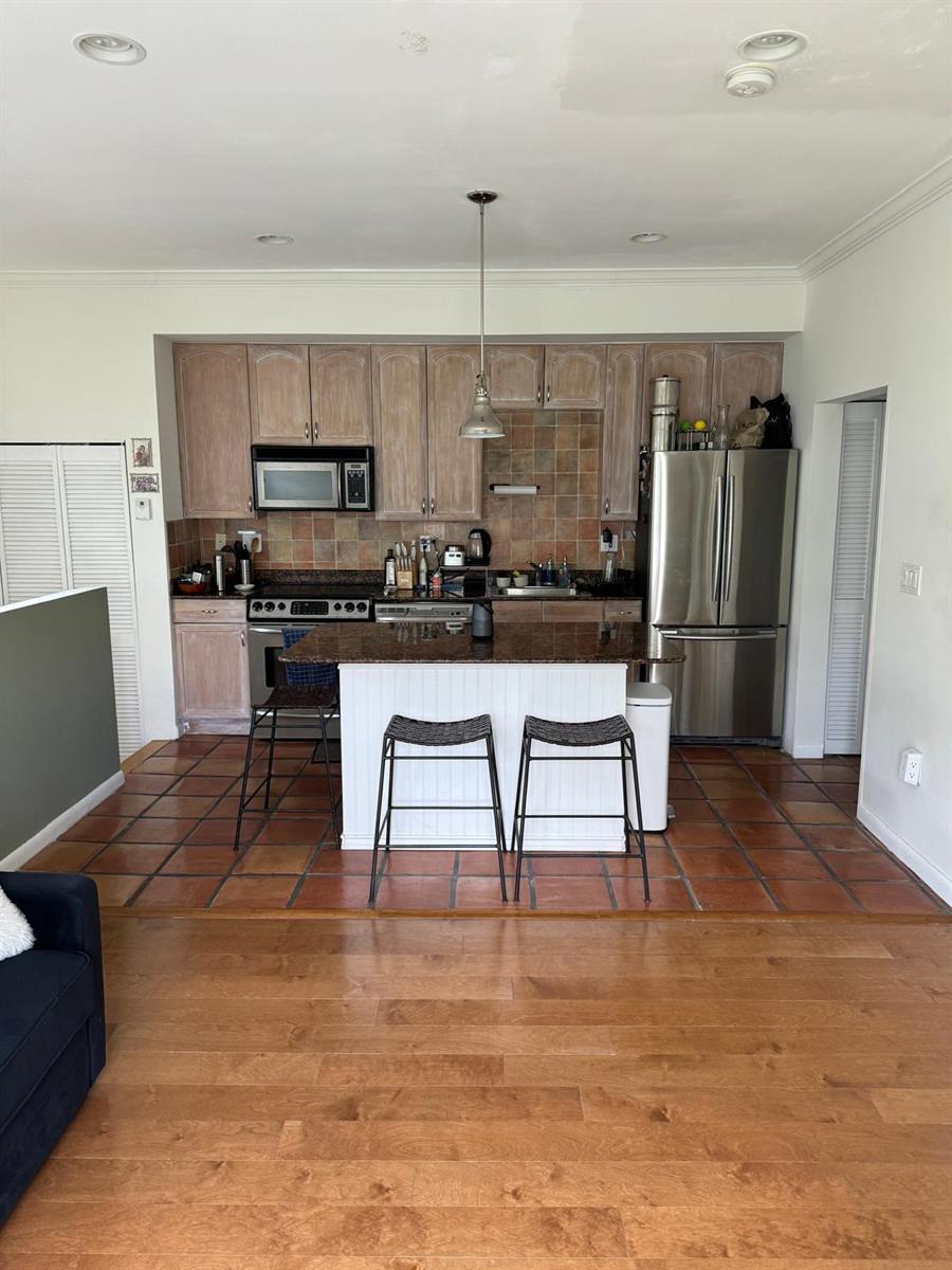 1344 Euclid Avenue # 5