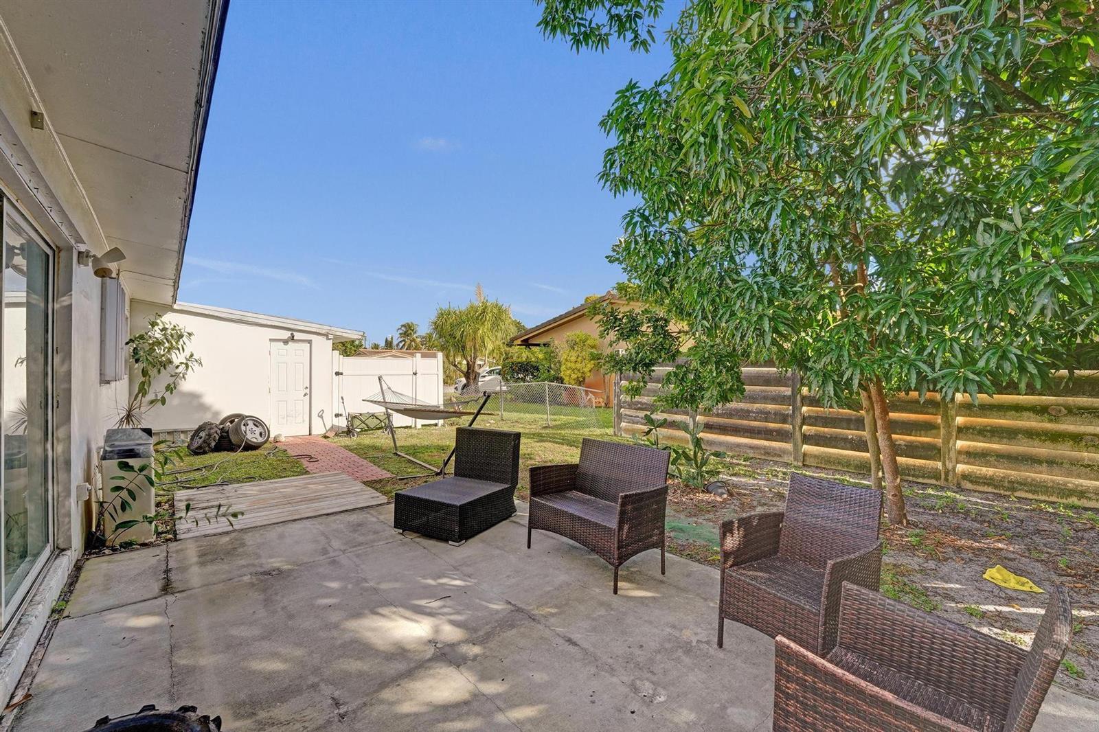 3322 Mckinley Street