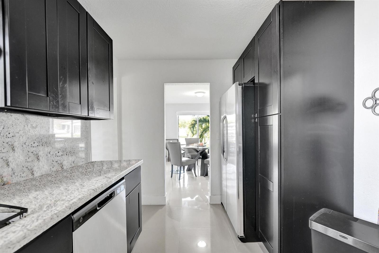 3322 Mckinley Street