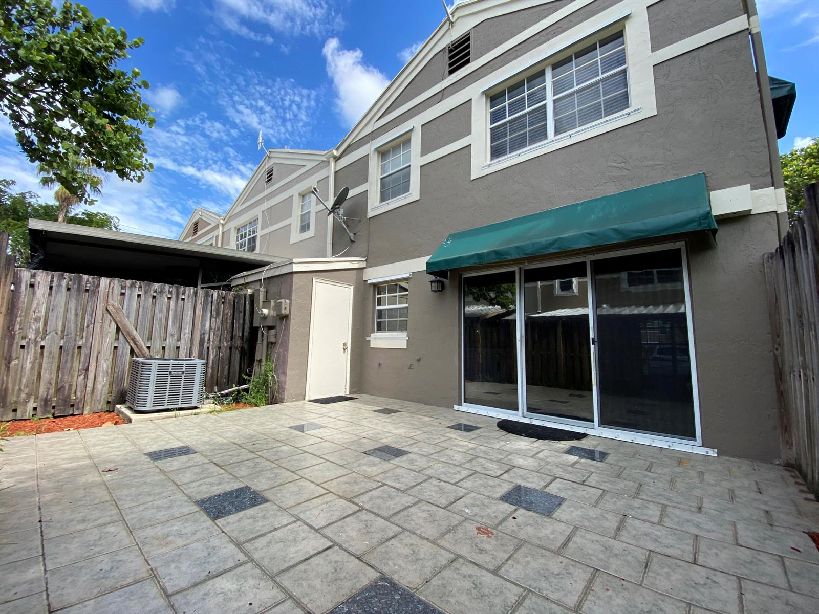12366 SW 51st Place