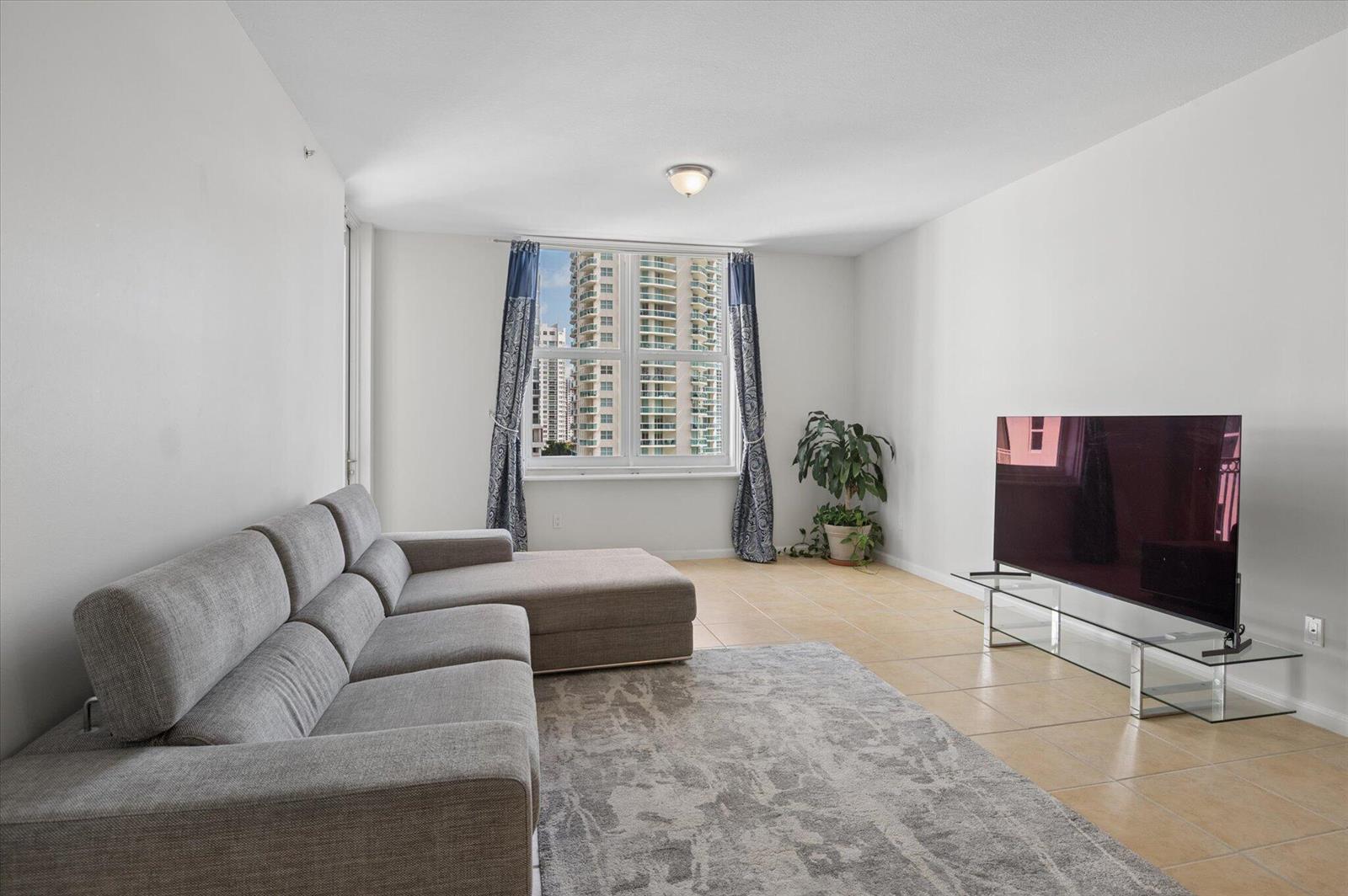 511 SE 5TH Avenue # 1221