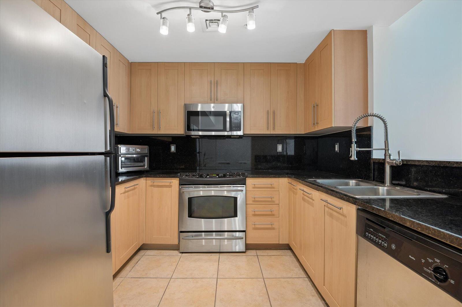 511 SE 5TH Avenue # 1221