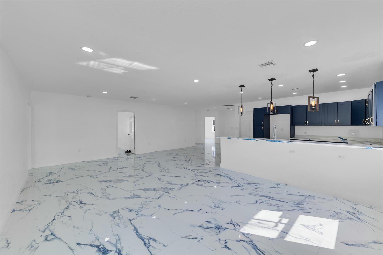 2937 NW 8TH Court