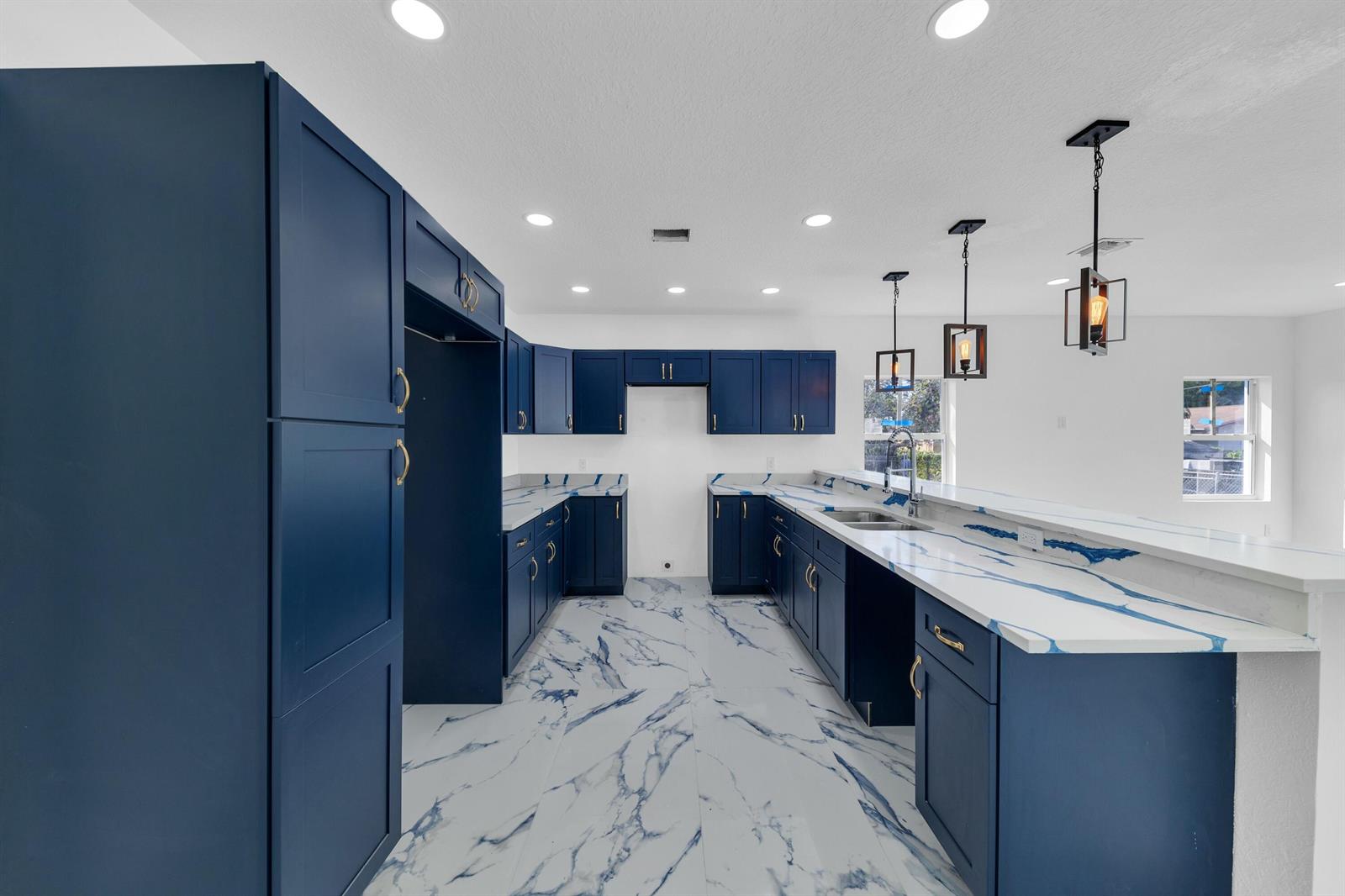 2937 NW 8TH Court