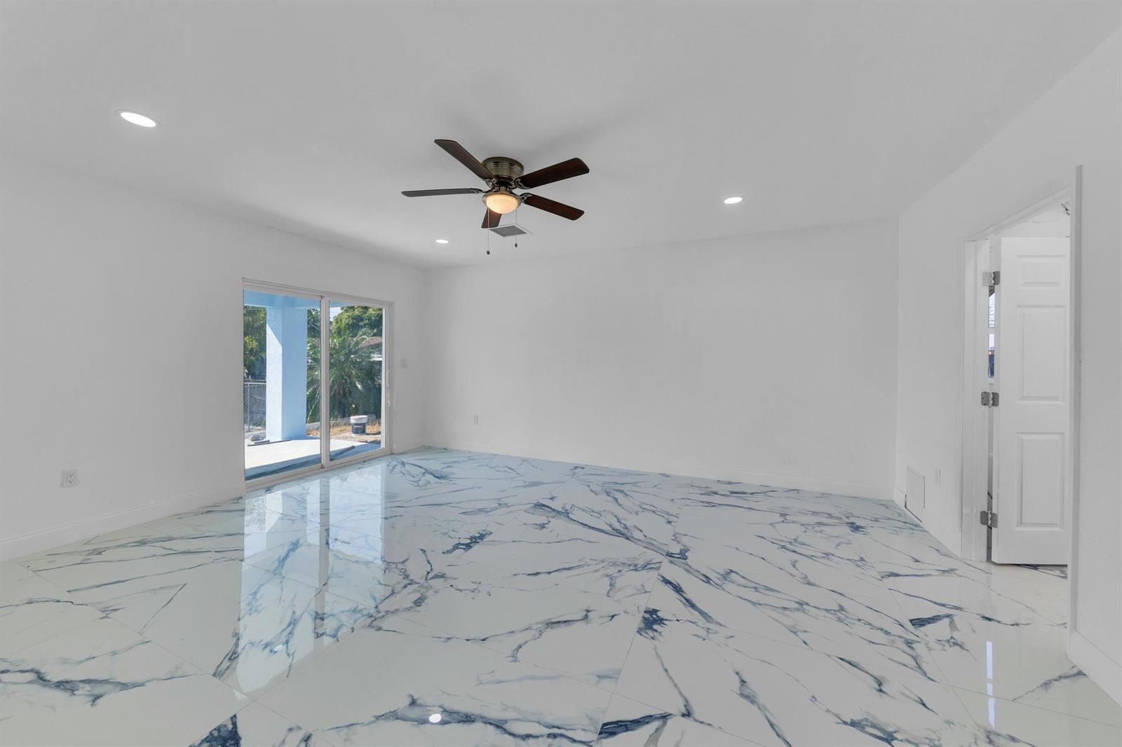 2937 NW 8TH Court