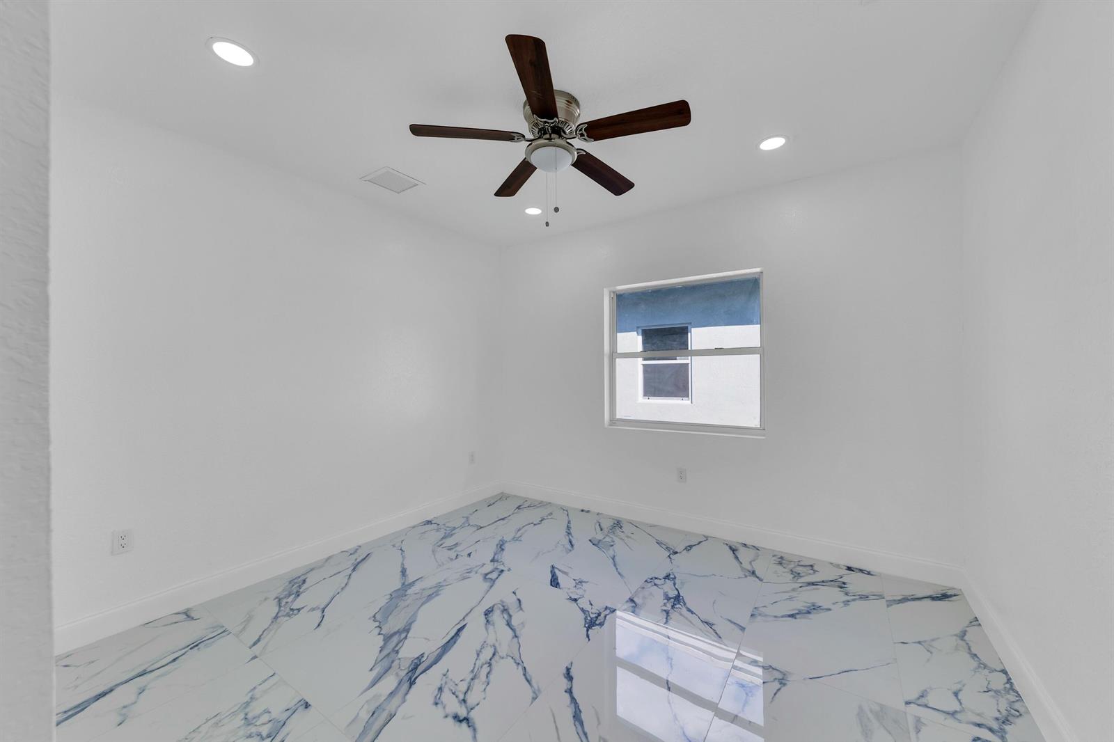 2937 NW 8TH Court