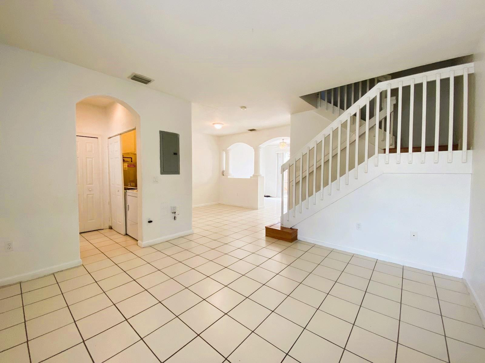 2527 SE 15th Place