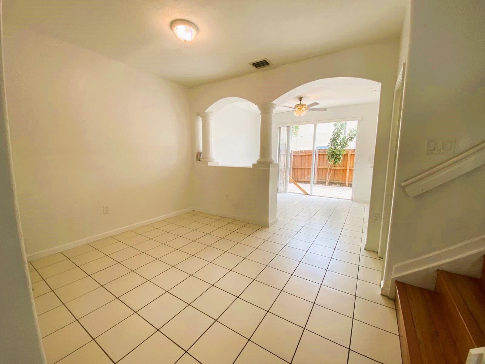 2527 SE 15th Place
