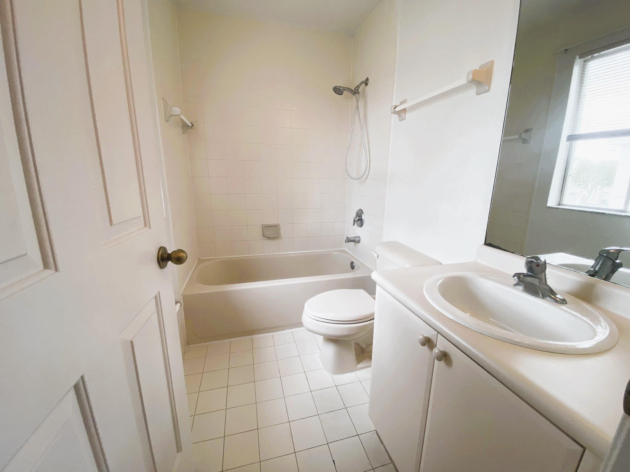 2527 SE 15th Place