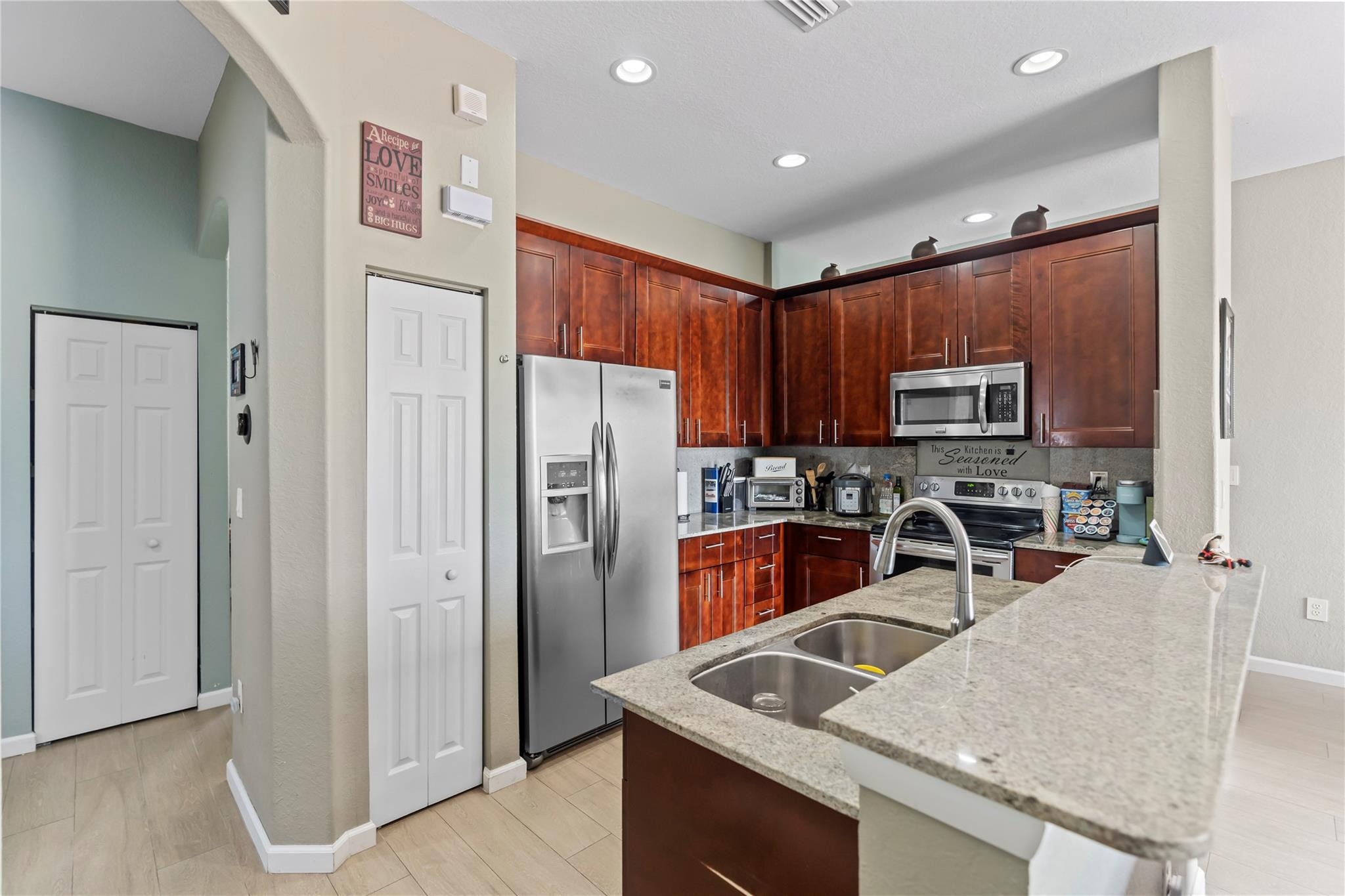 1542 SE 16th Avenue