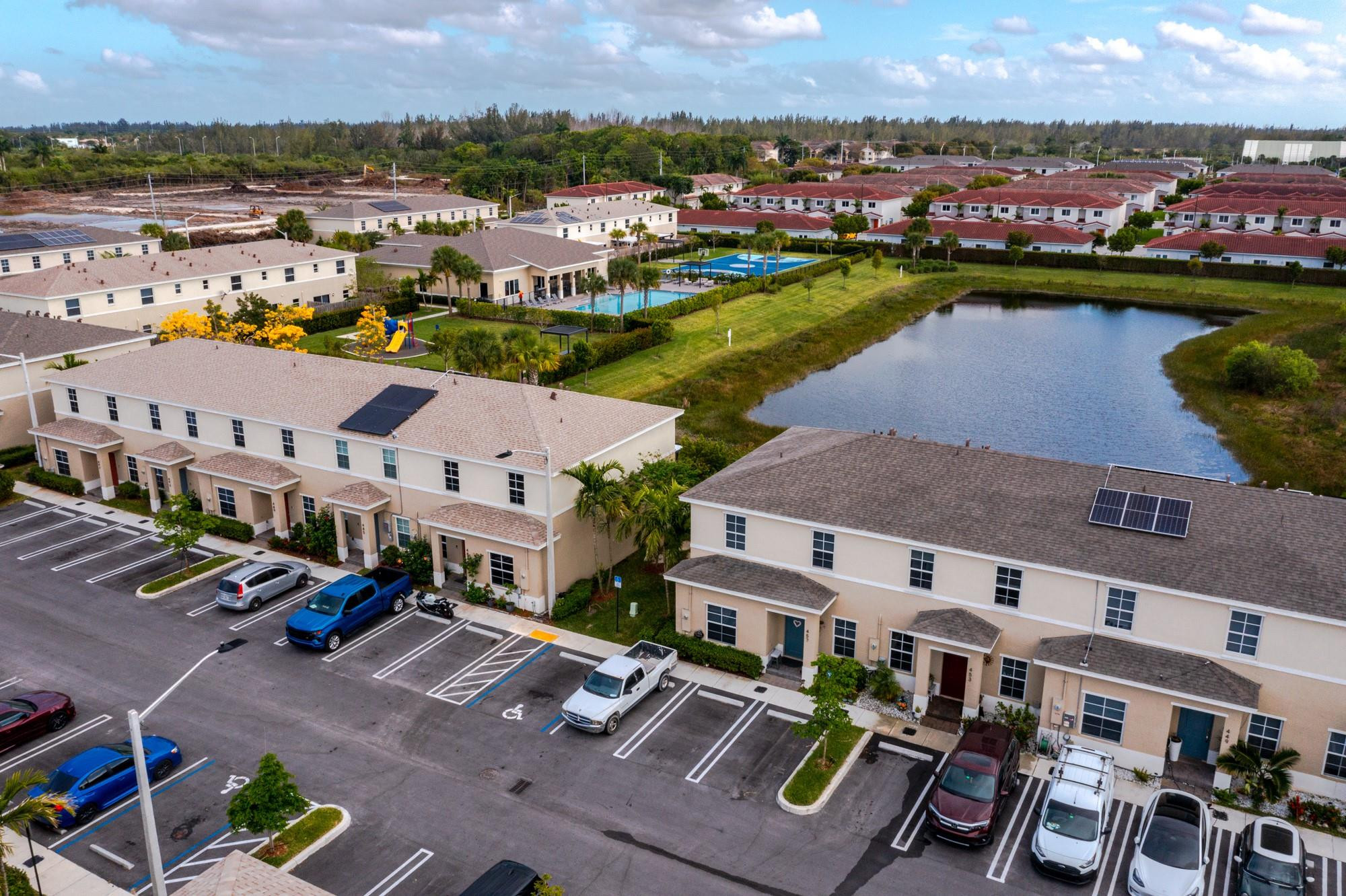 457 NE 4th Street 457