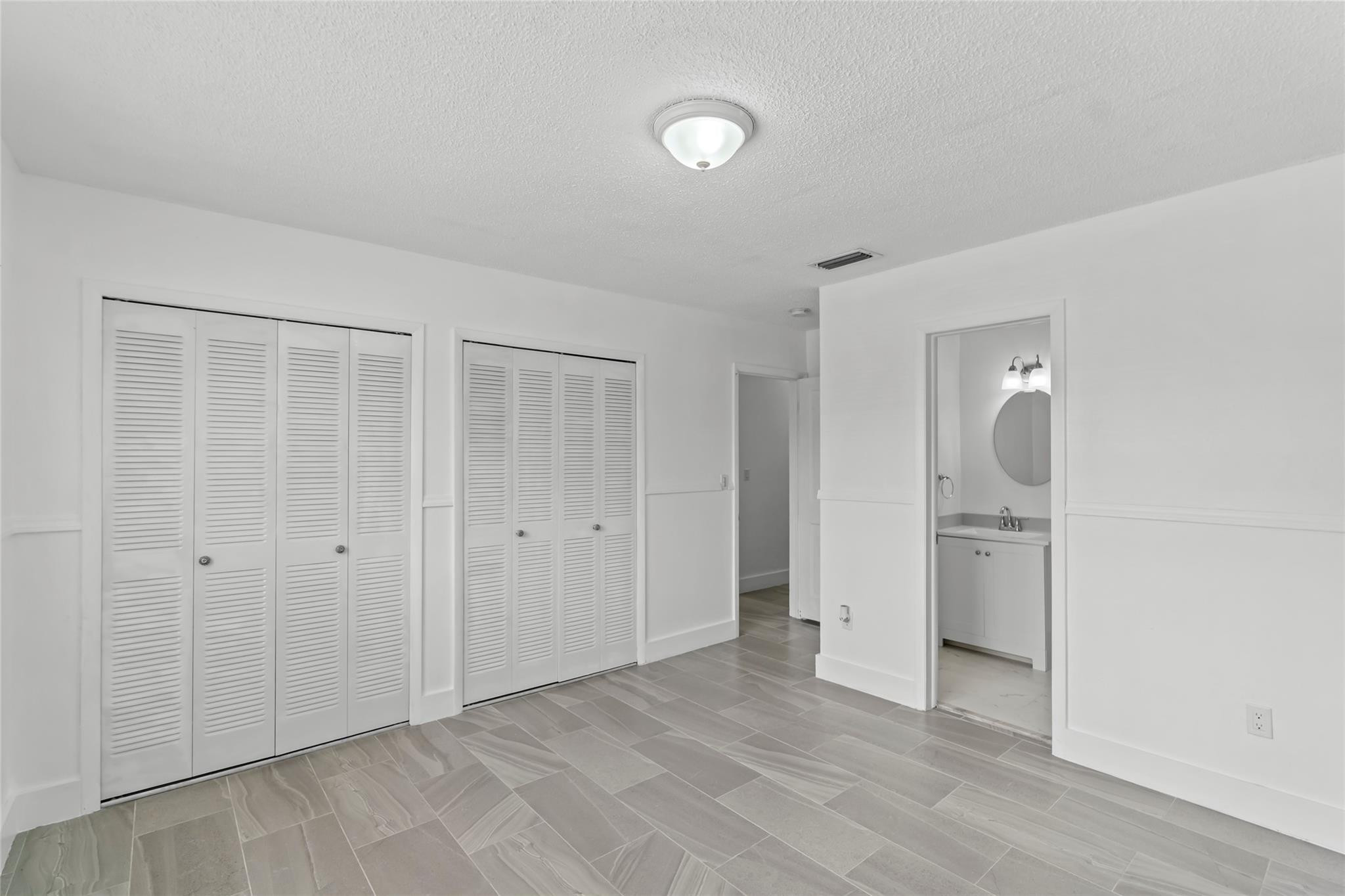 6895 SW 39th Street