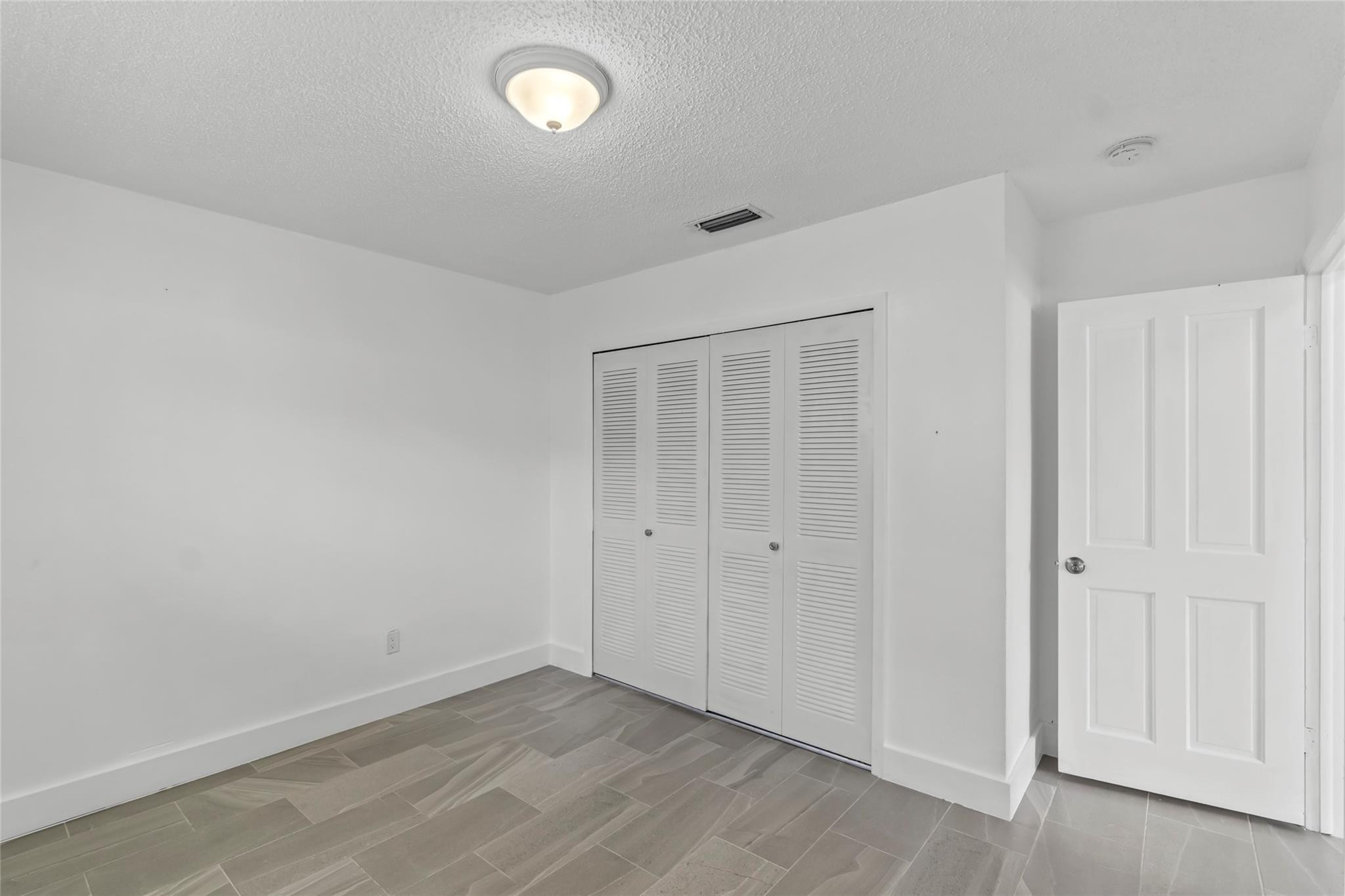 6895 SW 39th Street