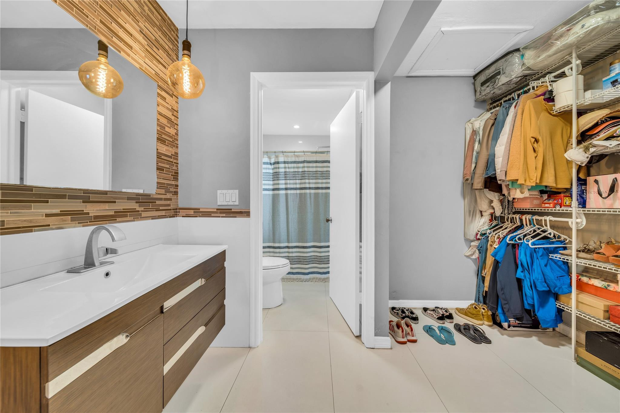 6350 SW 114th Avenue