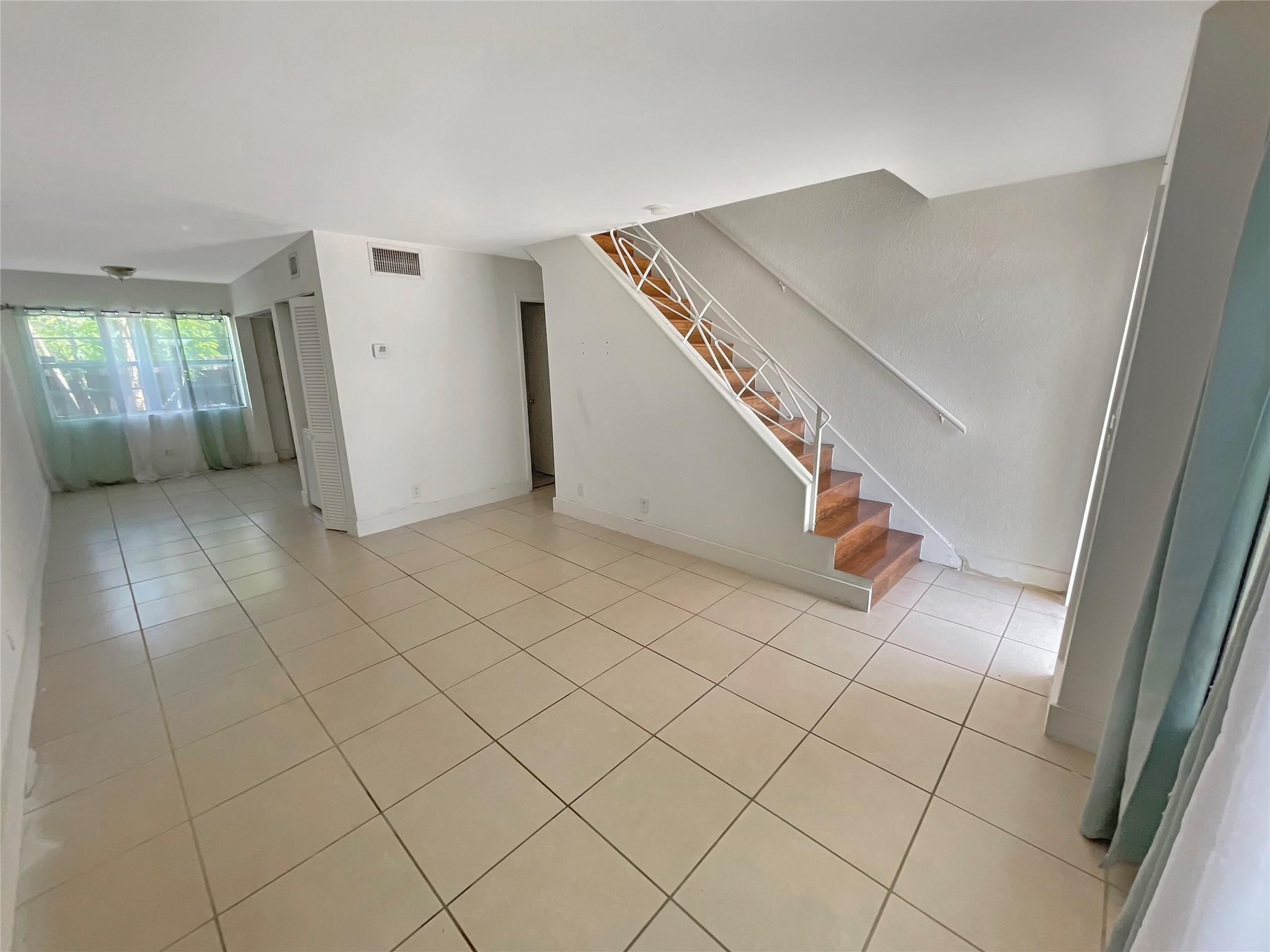 4627 NW 9th Drive 4627