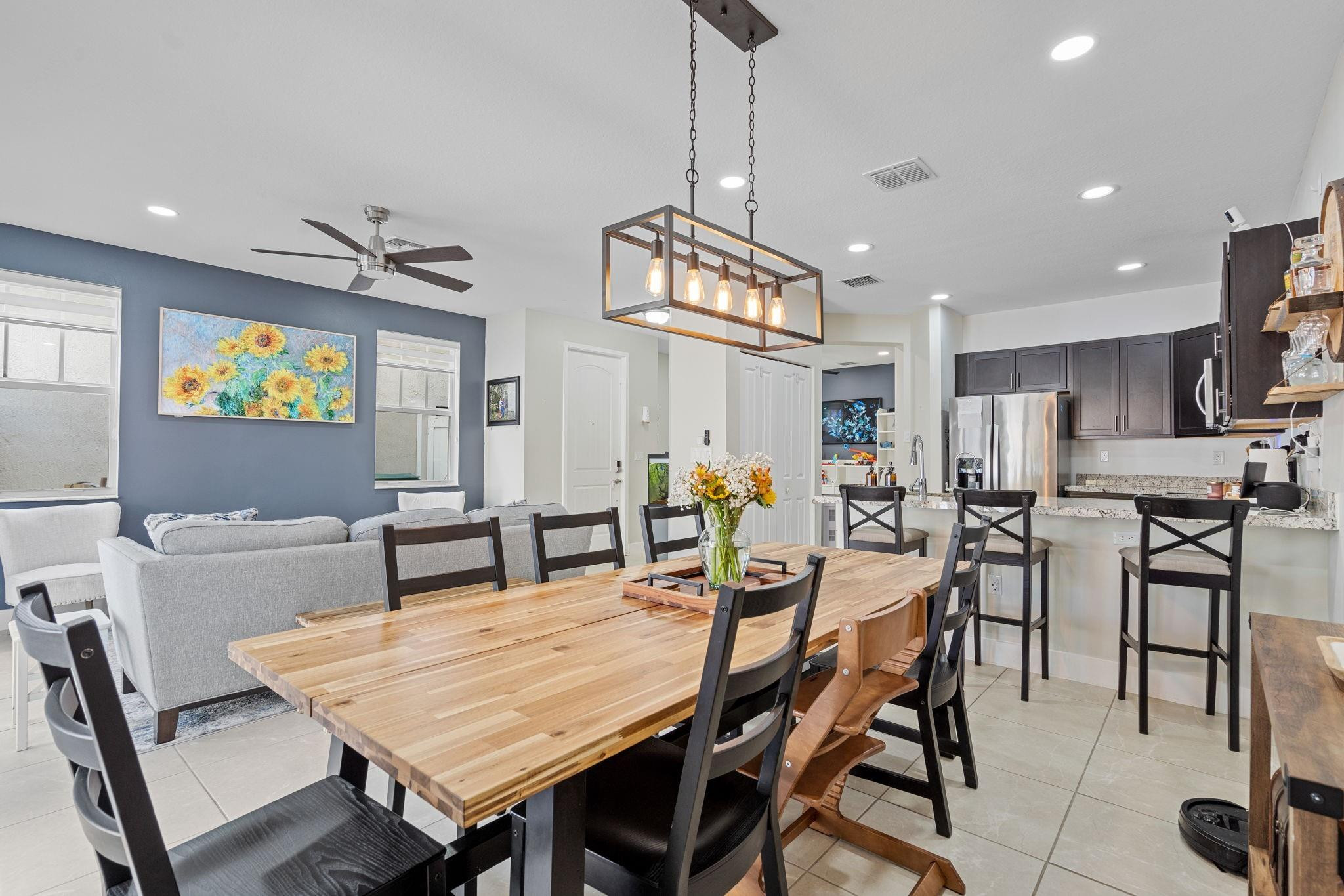 4945 NW 48th Terrace