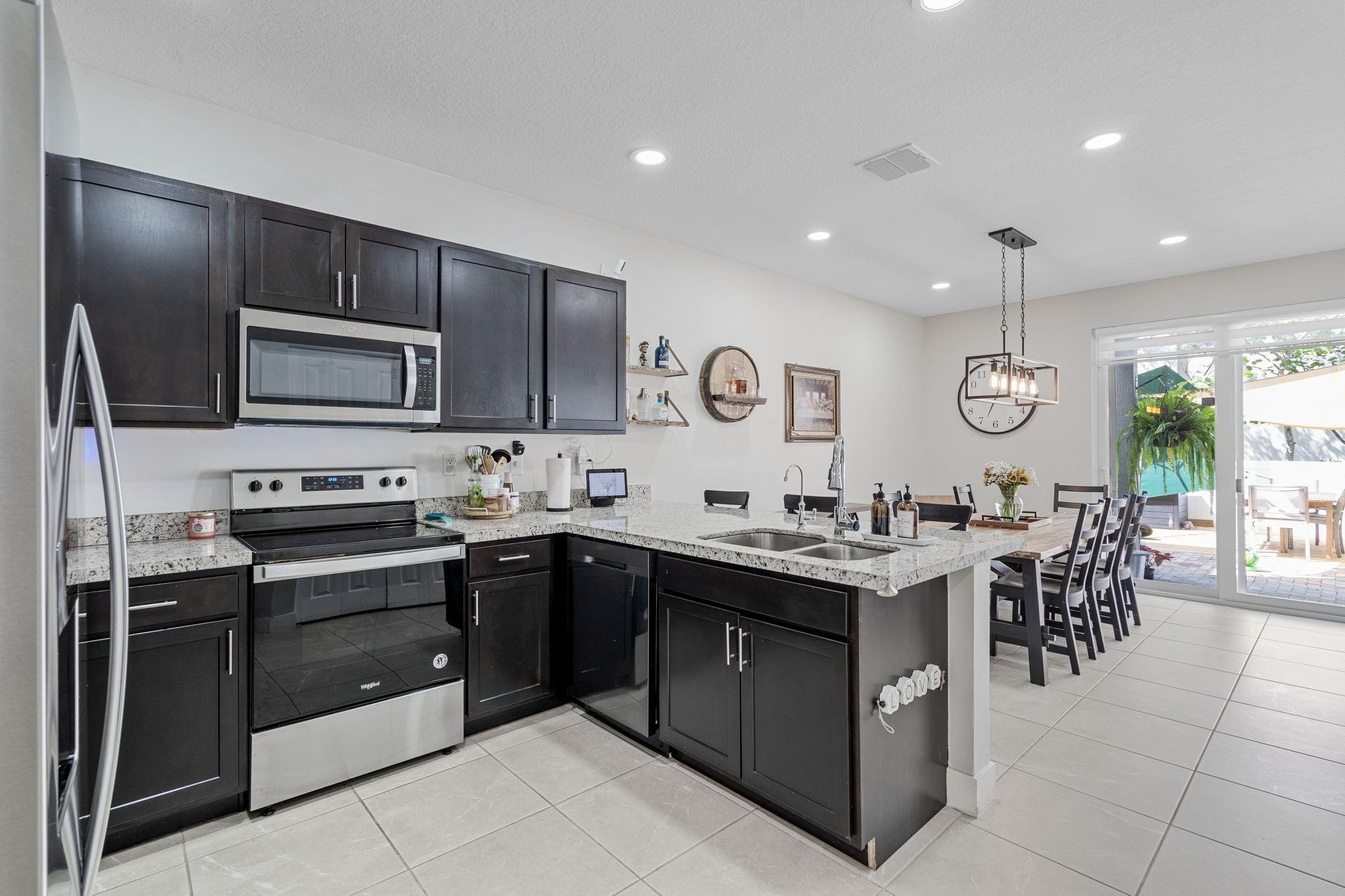 4945 NW 48th Terrace