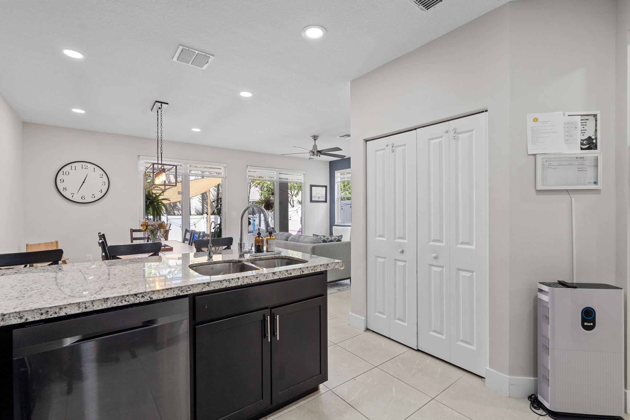 4945 NW 48th Terrace