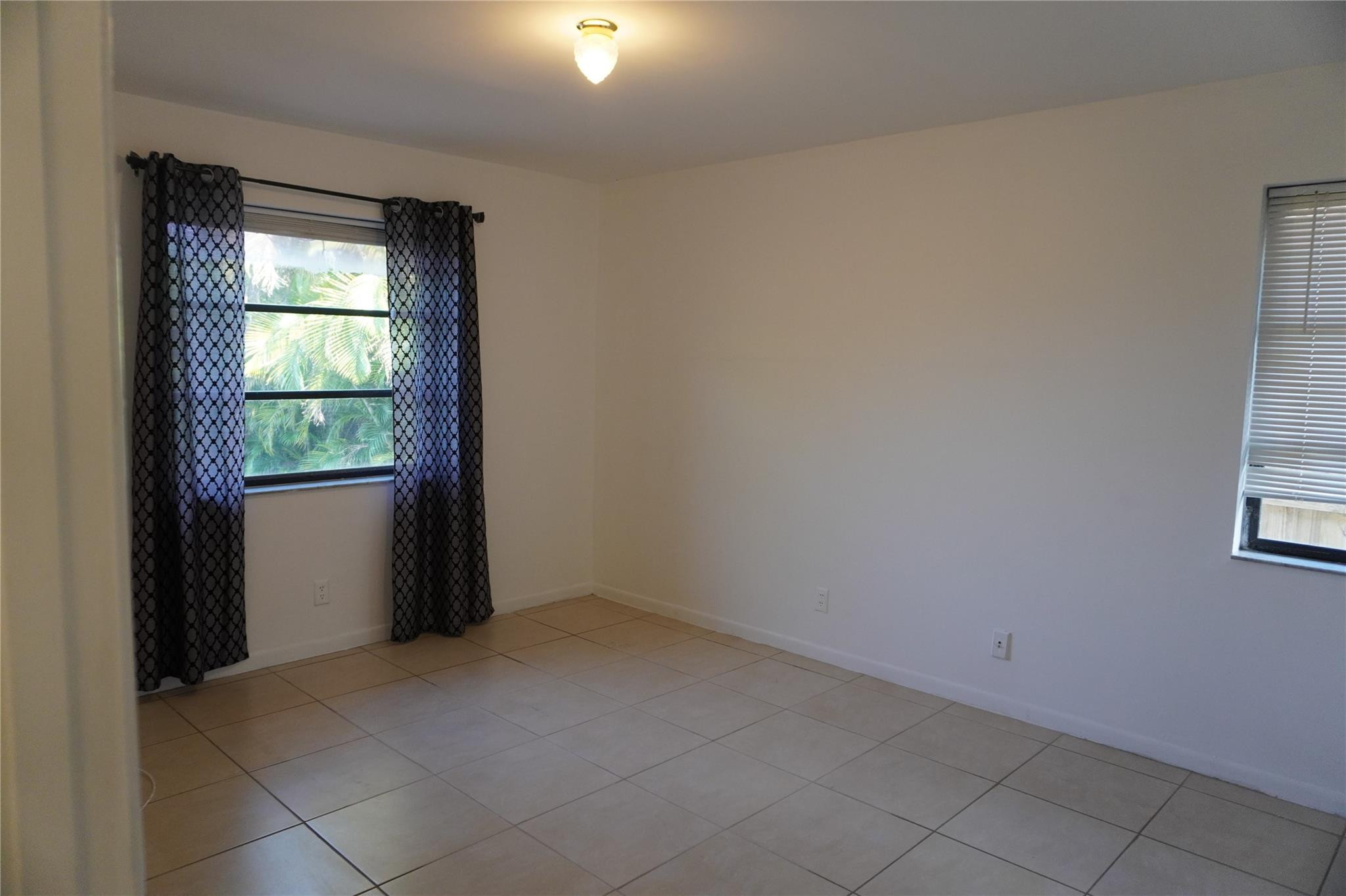 5600 Park Road Unit: ,