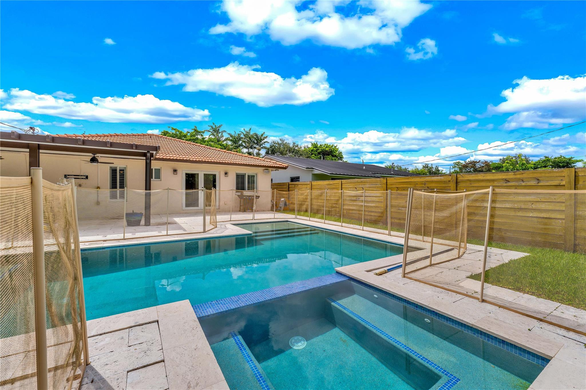 6911 SW 83rd Court