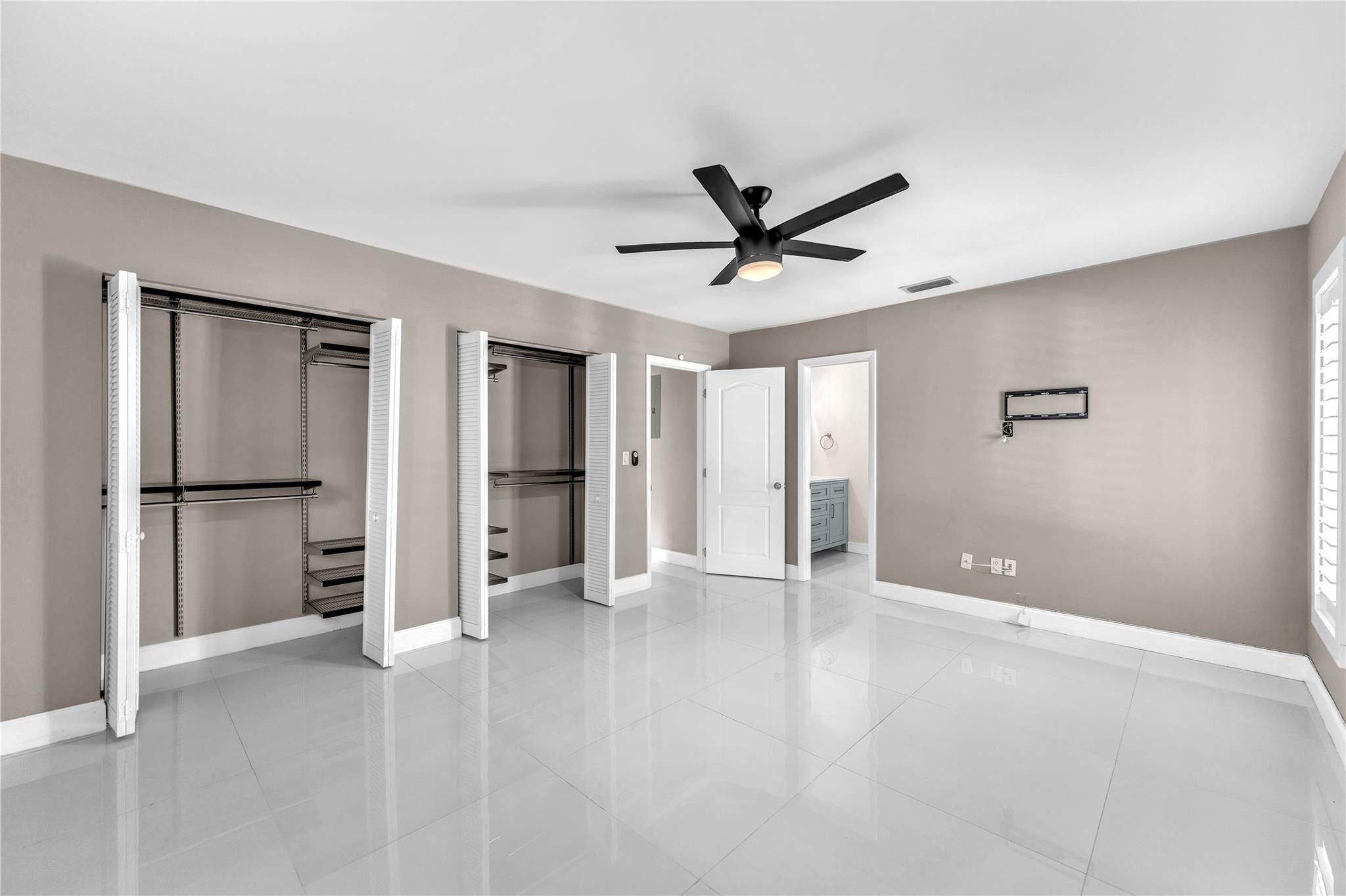 6911 SW 83rd Court