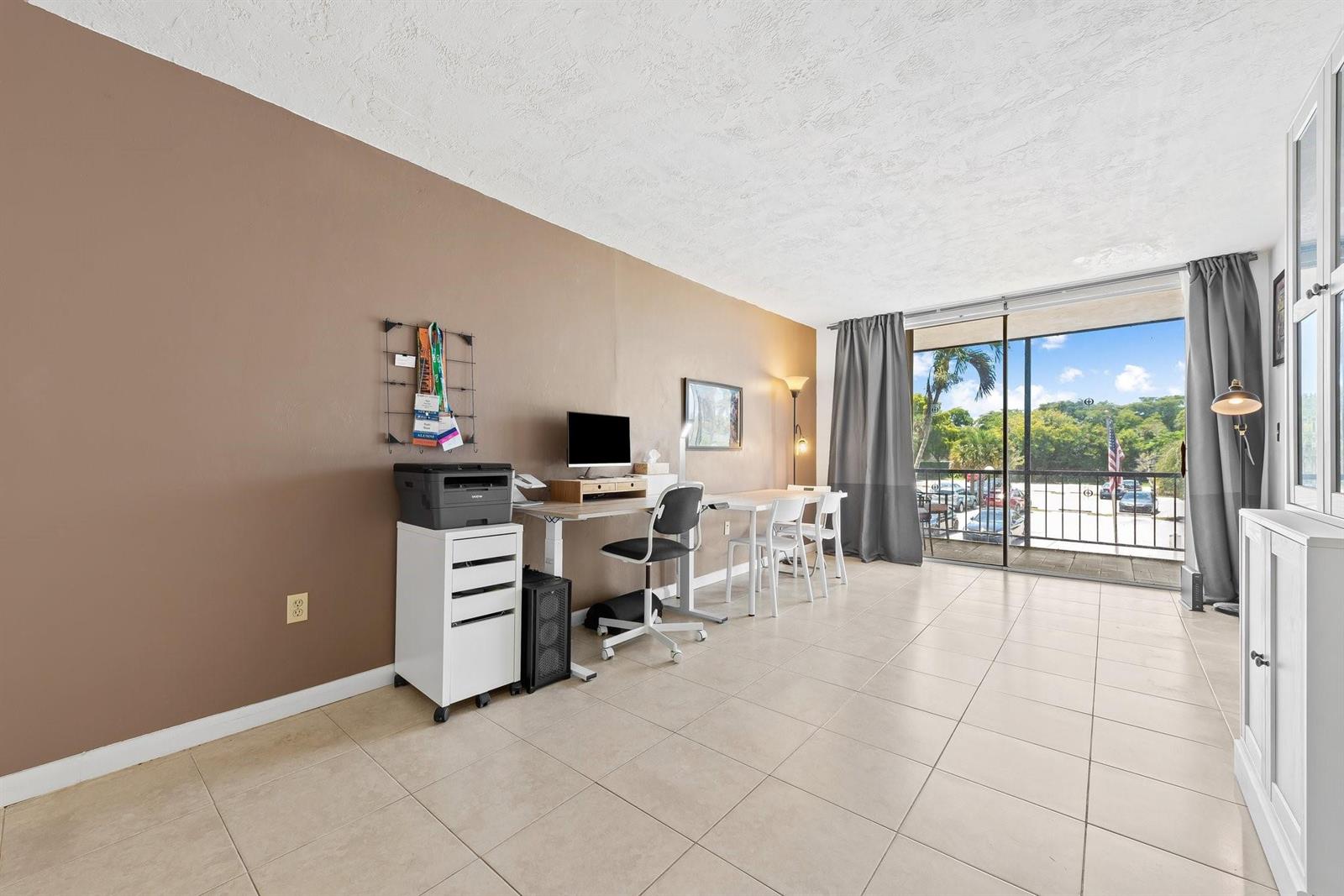 7100 NW 17th Street # 218