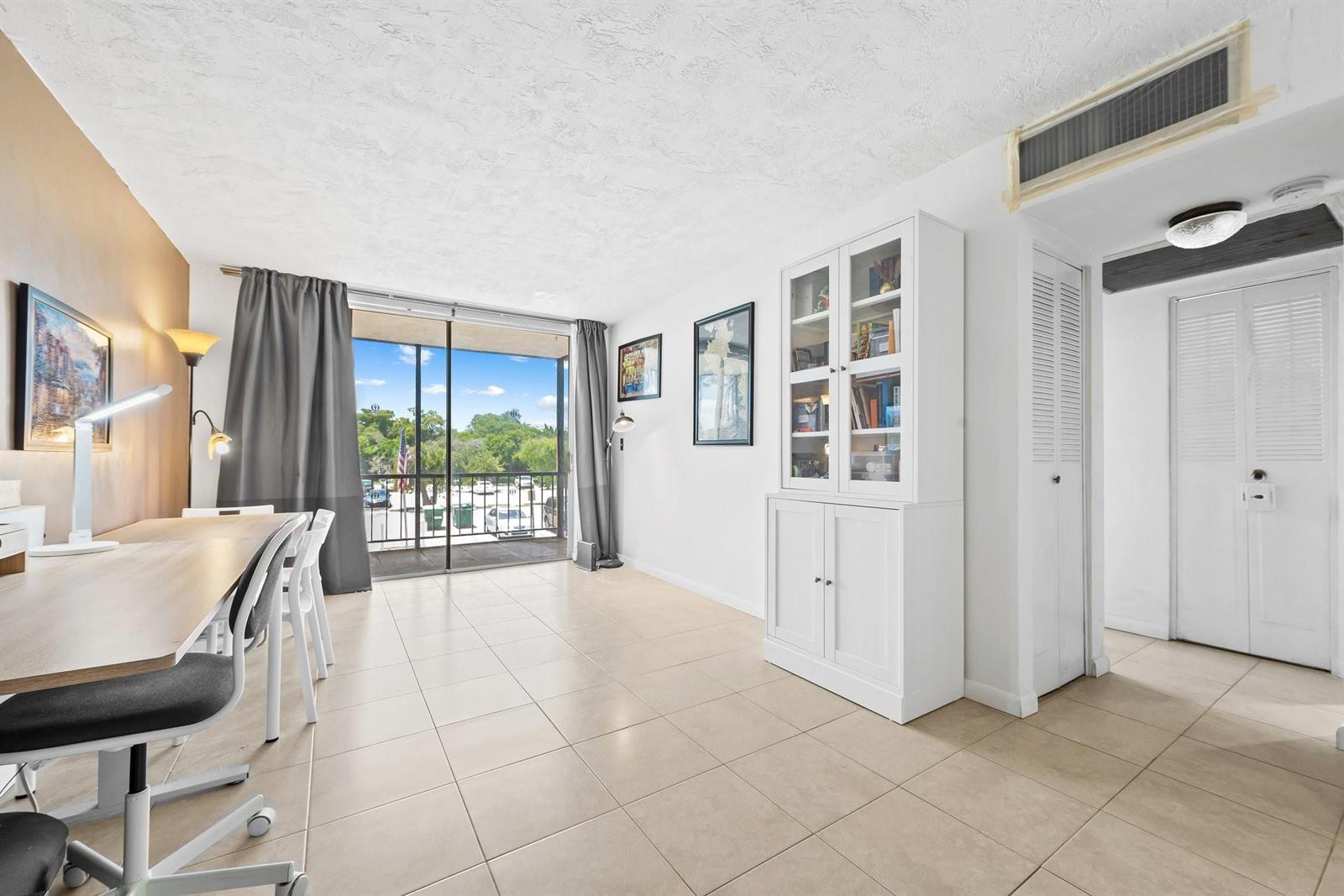 7100 NW 17th Street # 218