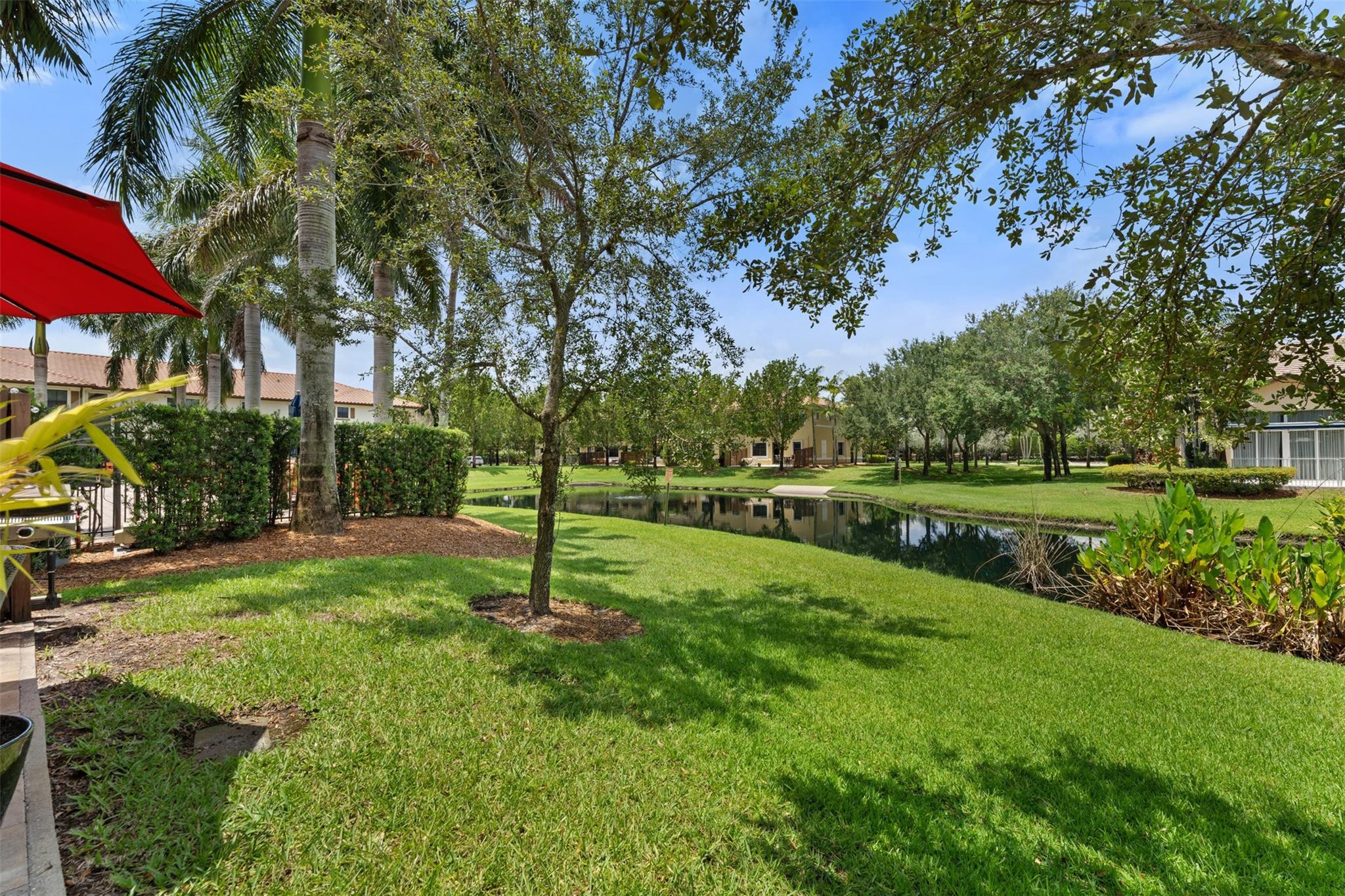 825 E Village Circle