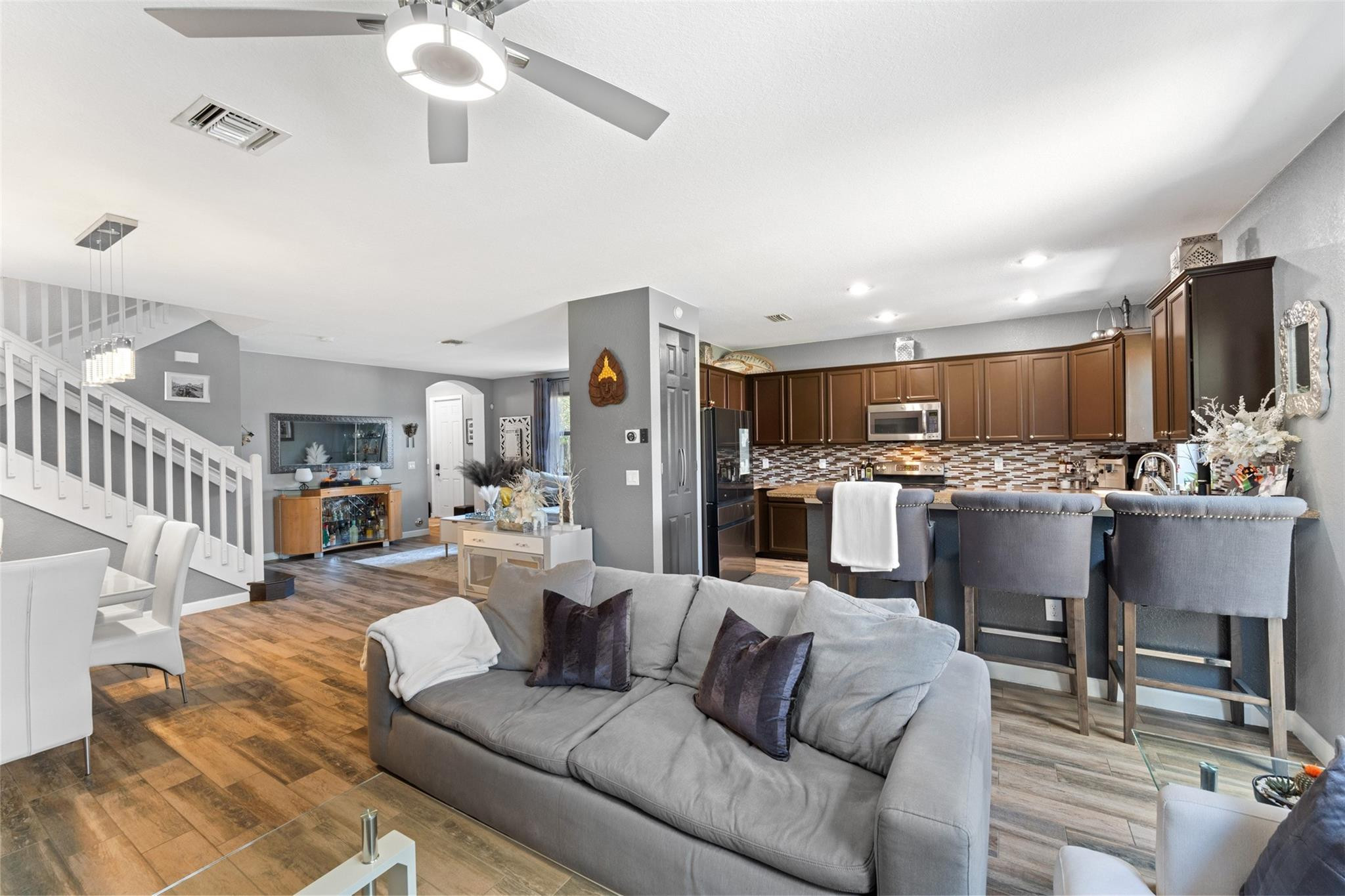 825 E Village Circle