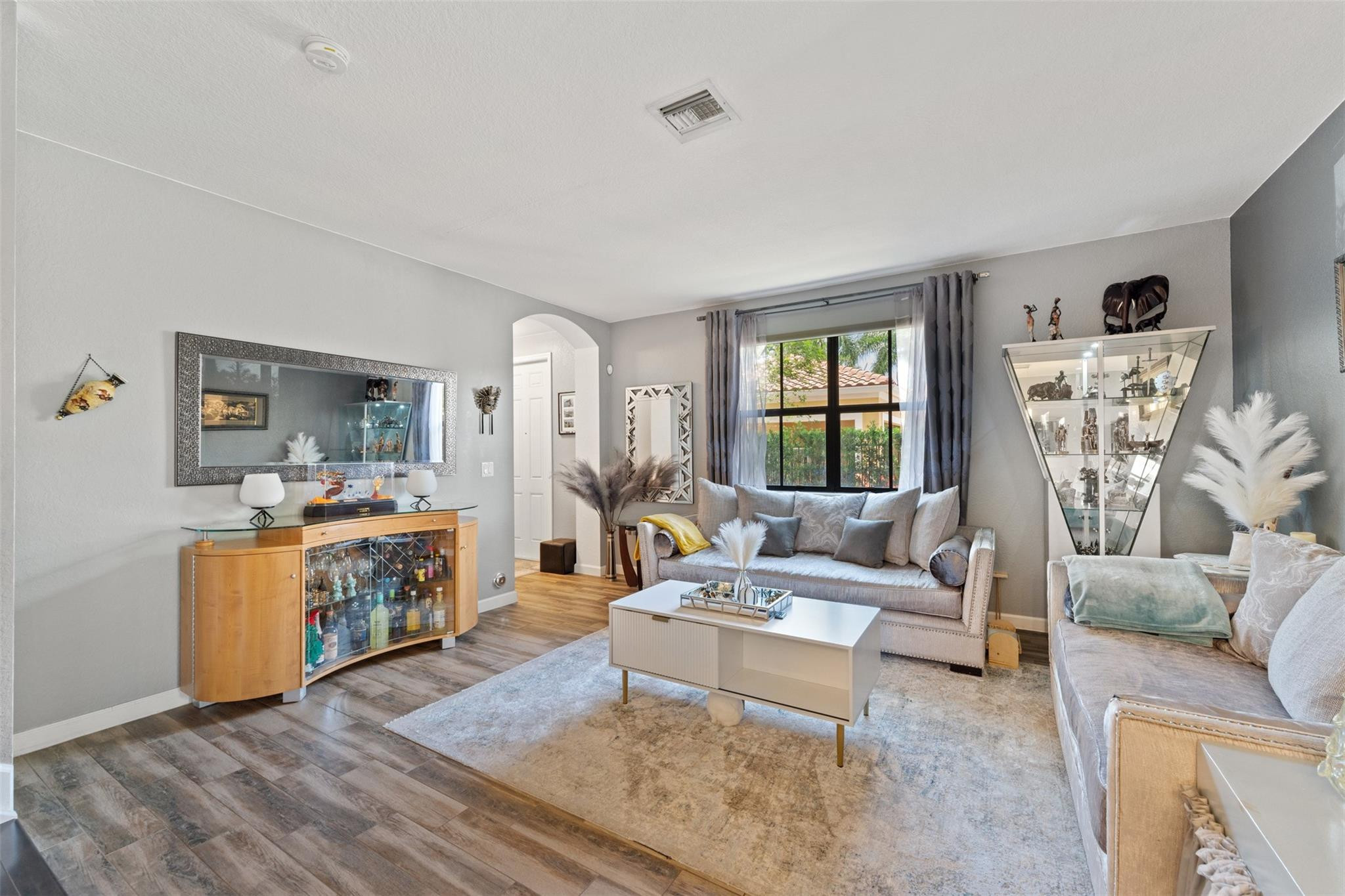 825 E Village Circle