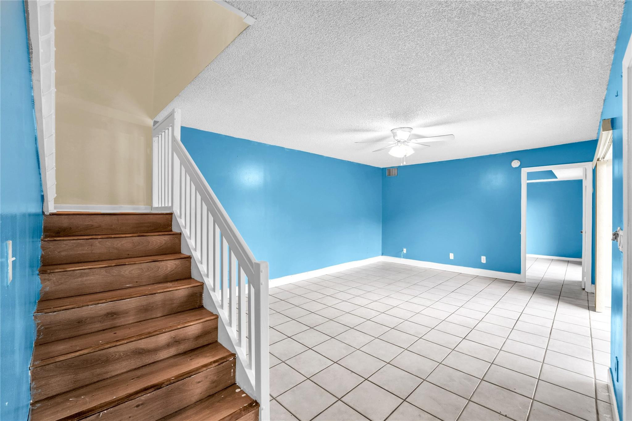 8466 S Coral Circle